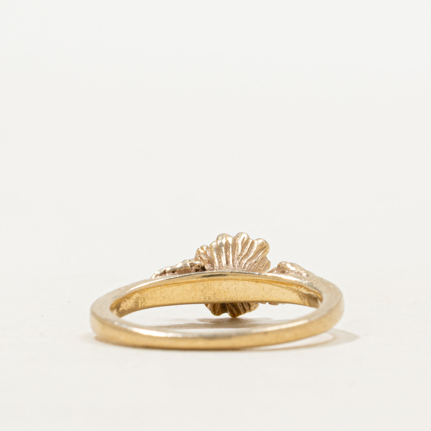 Bague solitaire diamant texturée à motif floral | Taille 2,5