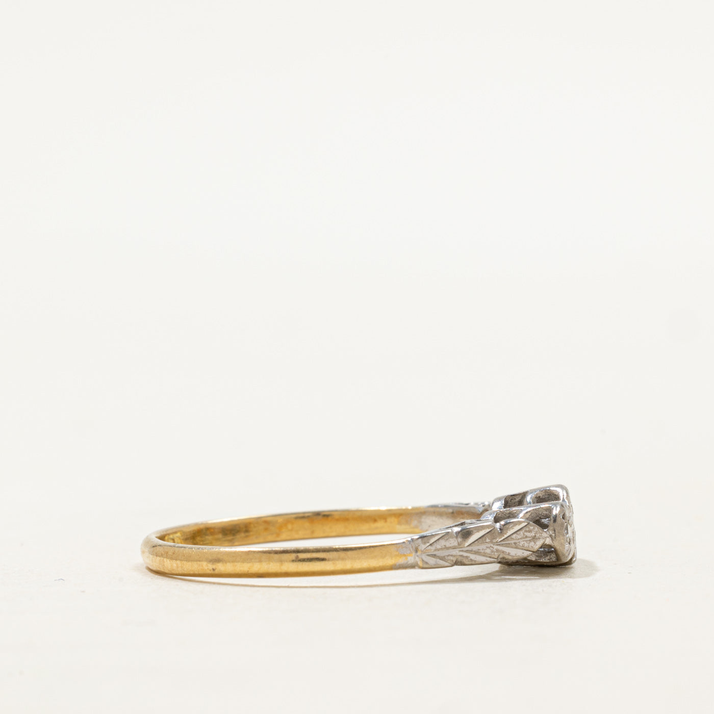 Illusion Set Three Stone Diamond Ring | SZ 8.25