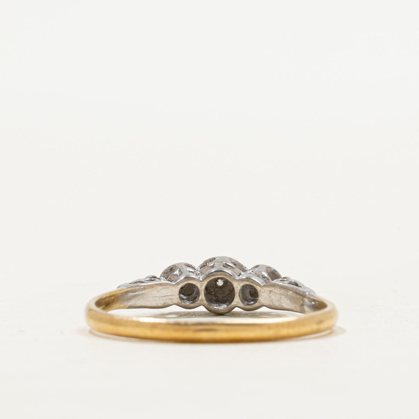 Illusion Set Three Stone Diamond Ring | SZ 8.25
