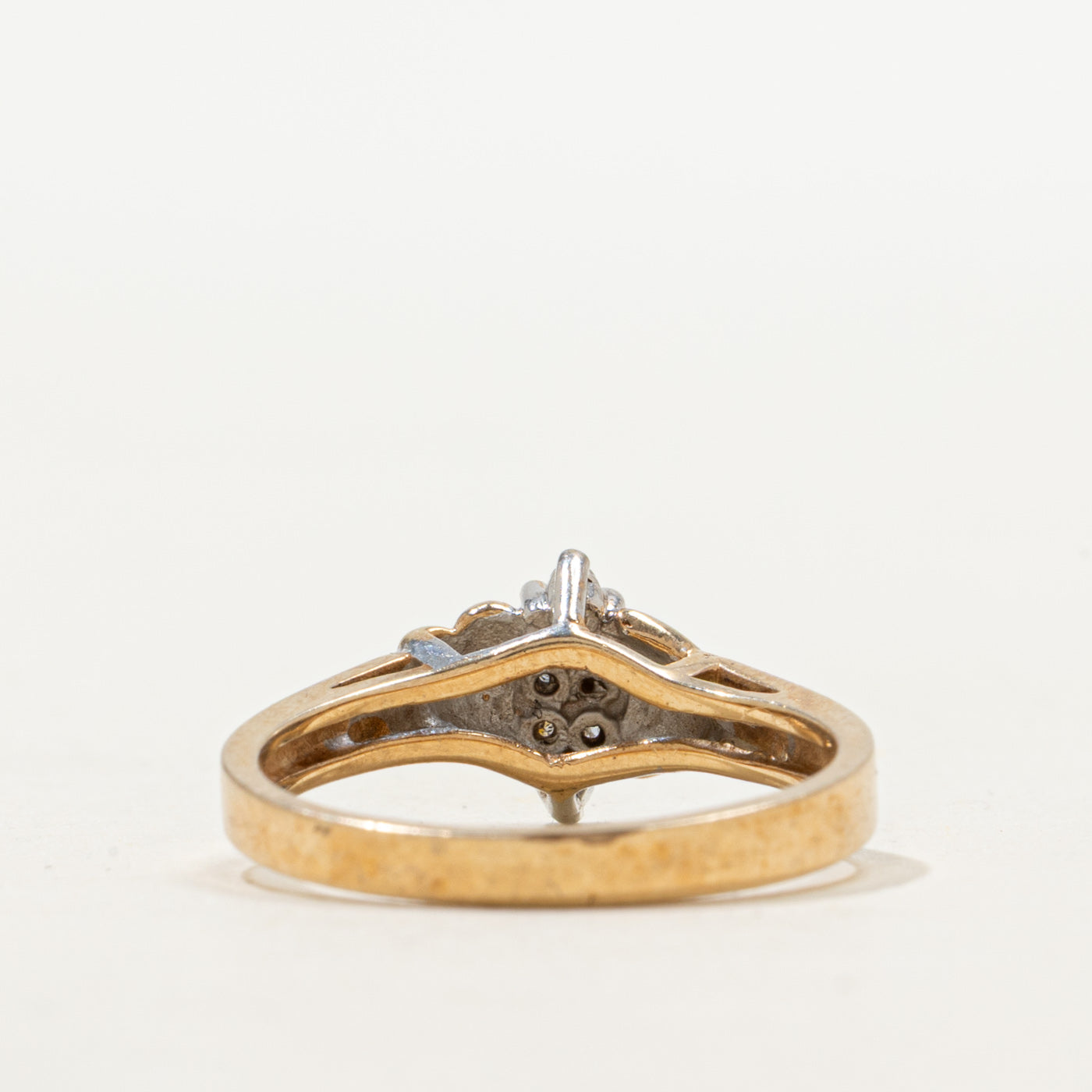 Bague rainurée sertie de diamants taille marquise | Taille 5.0