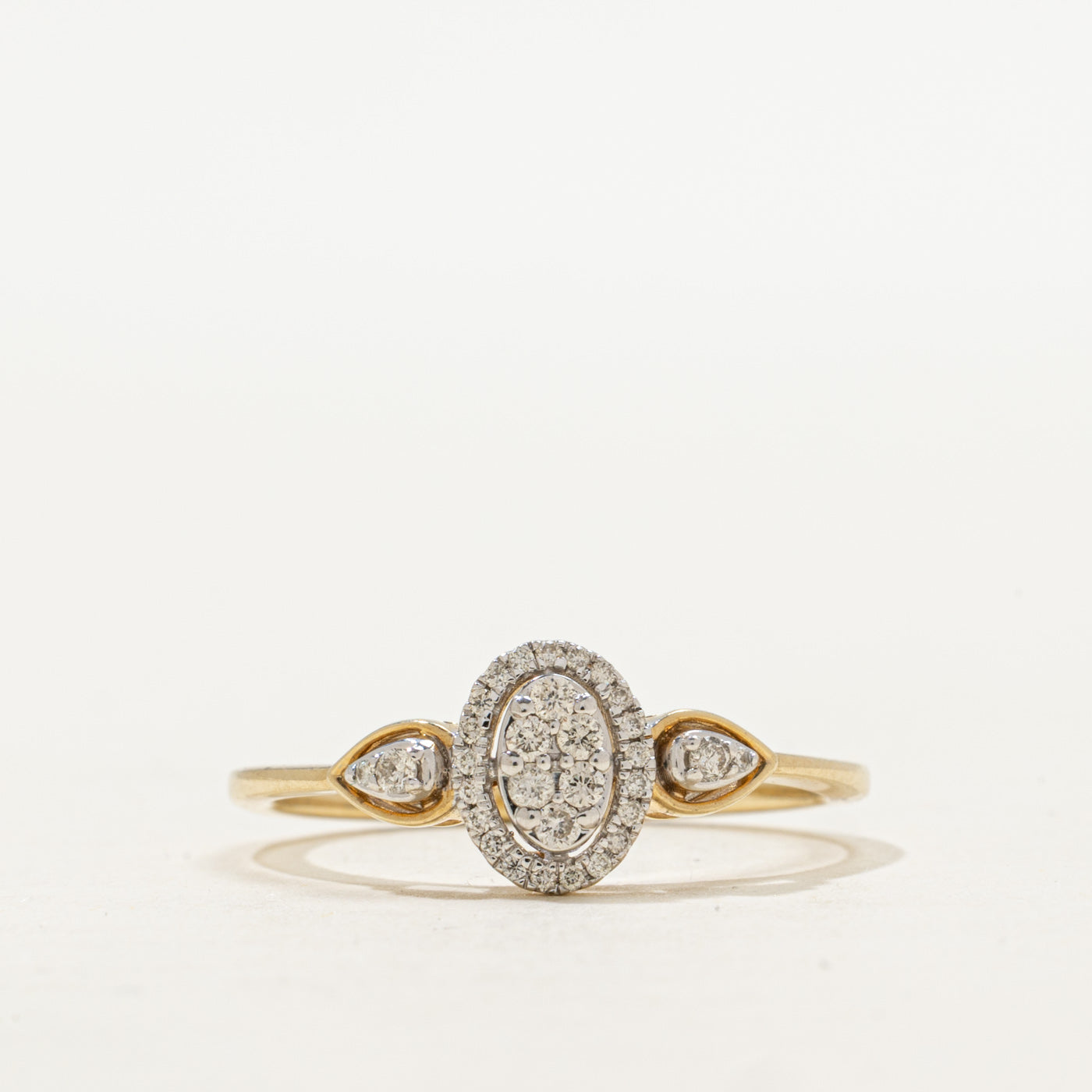 Illusion Set Diamond Oval Cluster Halo Ring | SZ 7.25
