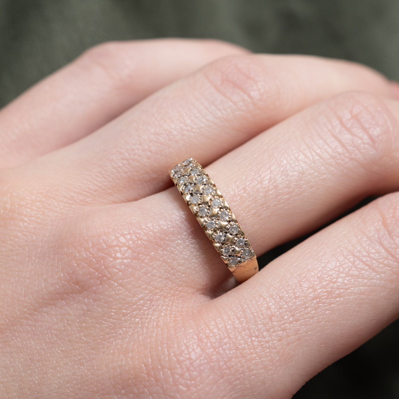 Double Row Illusion Set Diamond Textured Band | SZ 8.0