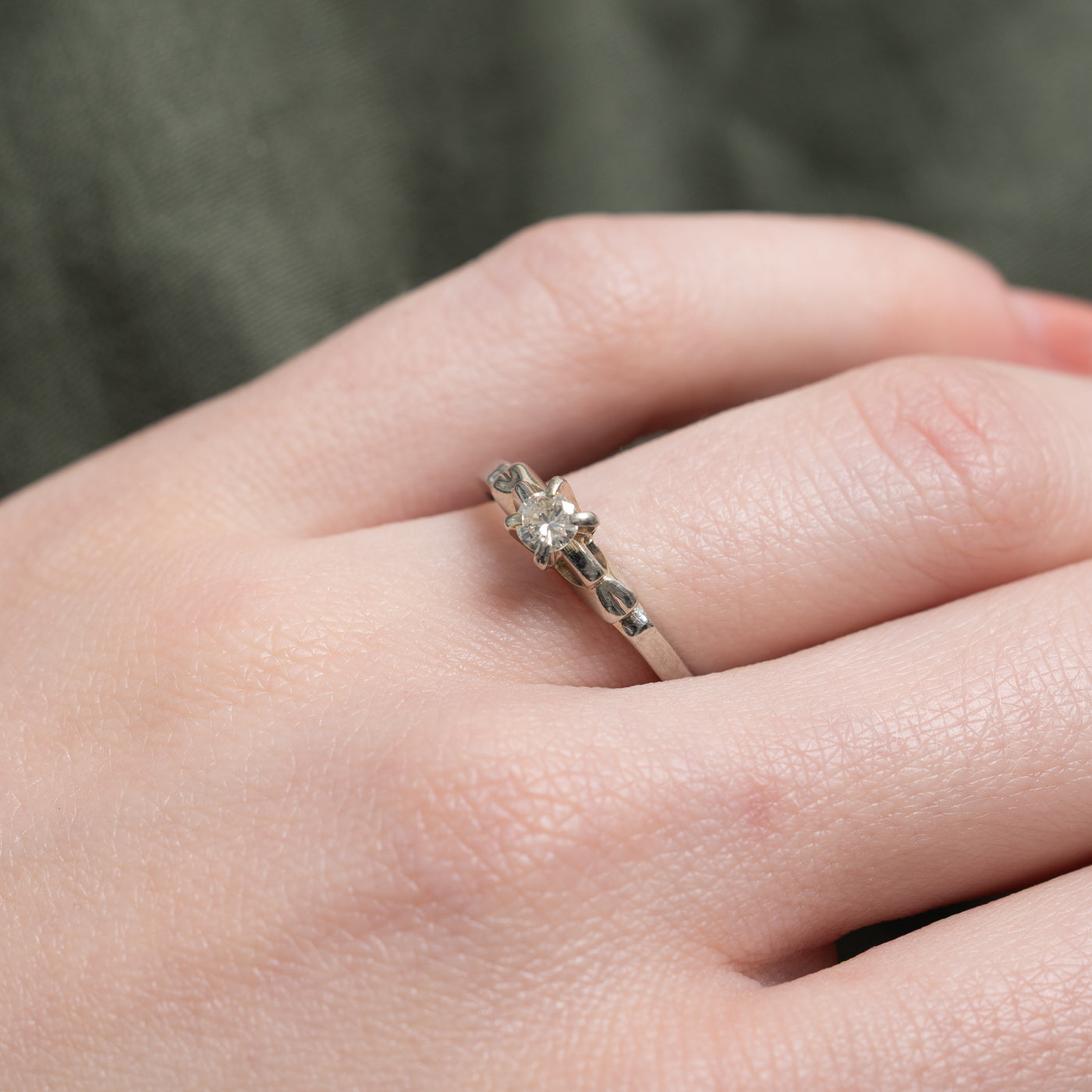 18K White Gold Solitaire Diamond Petite Ring | 0.17ct | SZ 6.25