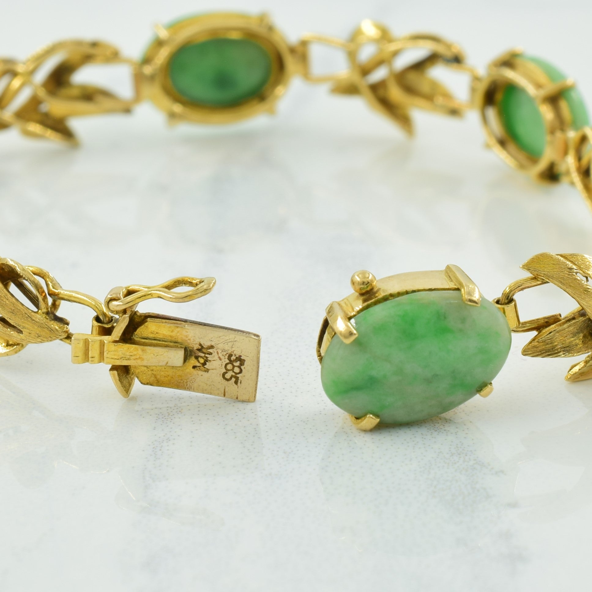 Jadeite Cabochon 14k Bracelet | 20.00ctw | 6.75" |