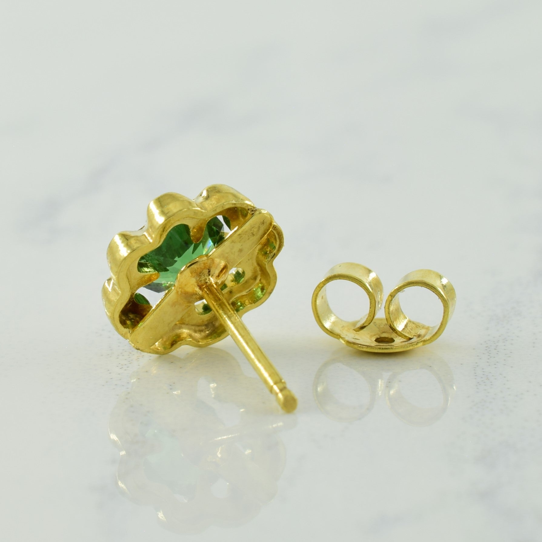 Glass Stud Earrings | 1.00ctw |