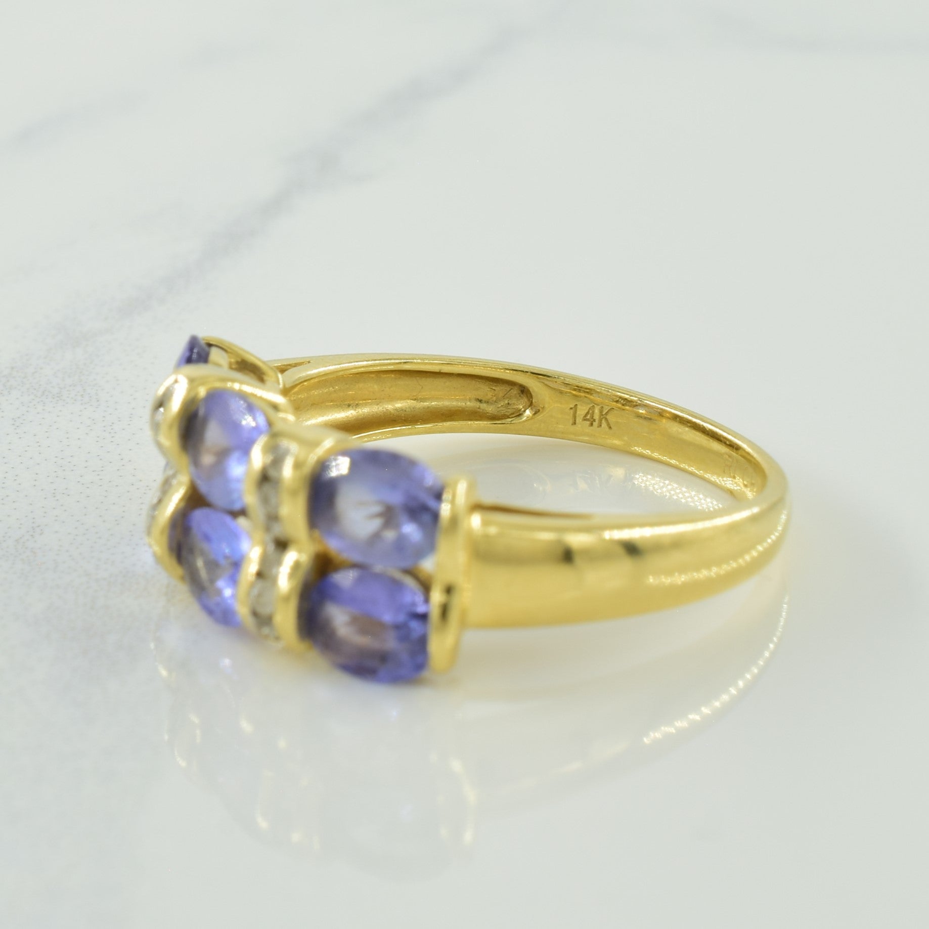 Tanzanite & Diamond Ring | 2.50ctw, 0.10ctw | SZ 7 |