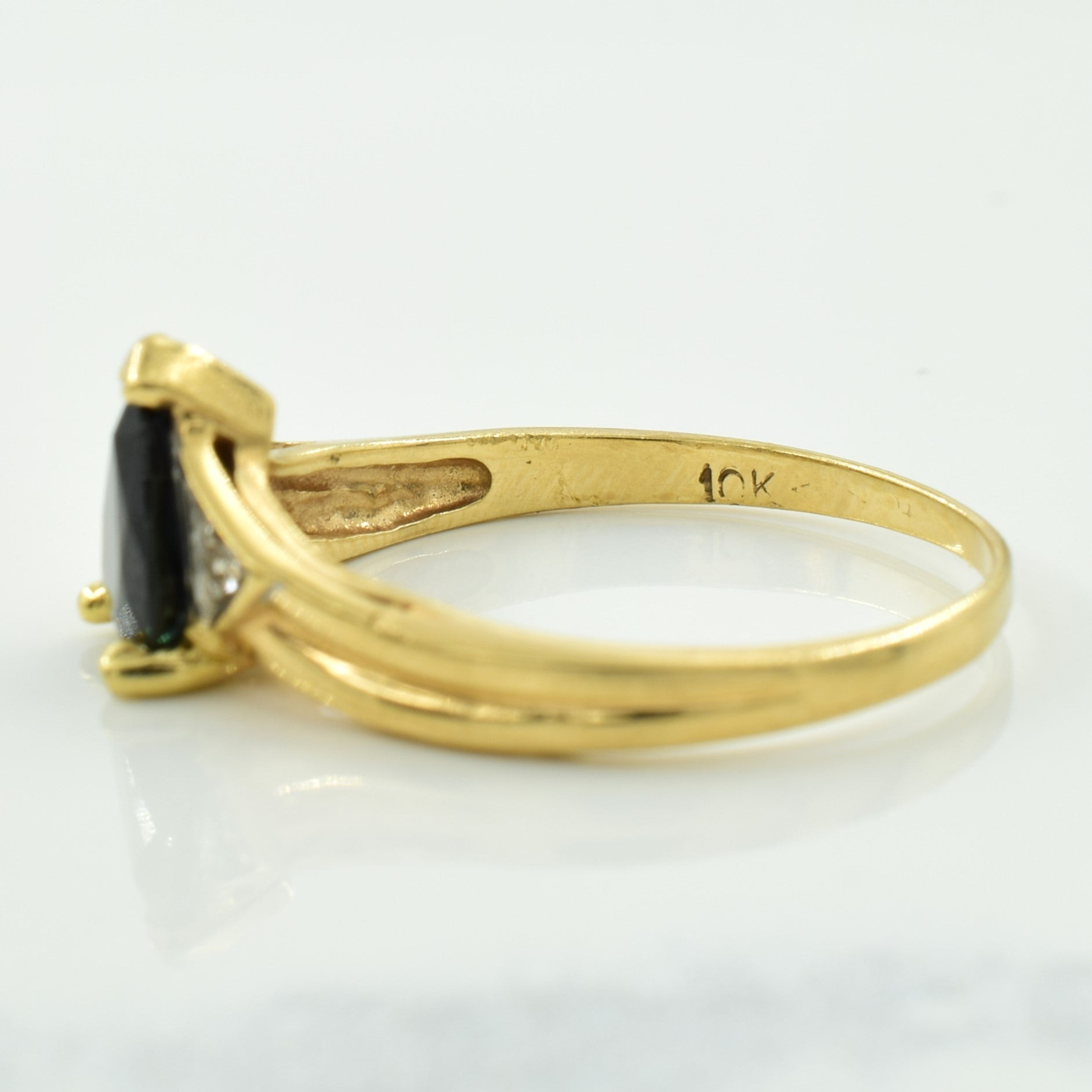 Blue Sapphire & Diamond Chevron Ring | 0.90ct, 0.01ctw | SZ 5.25 |
