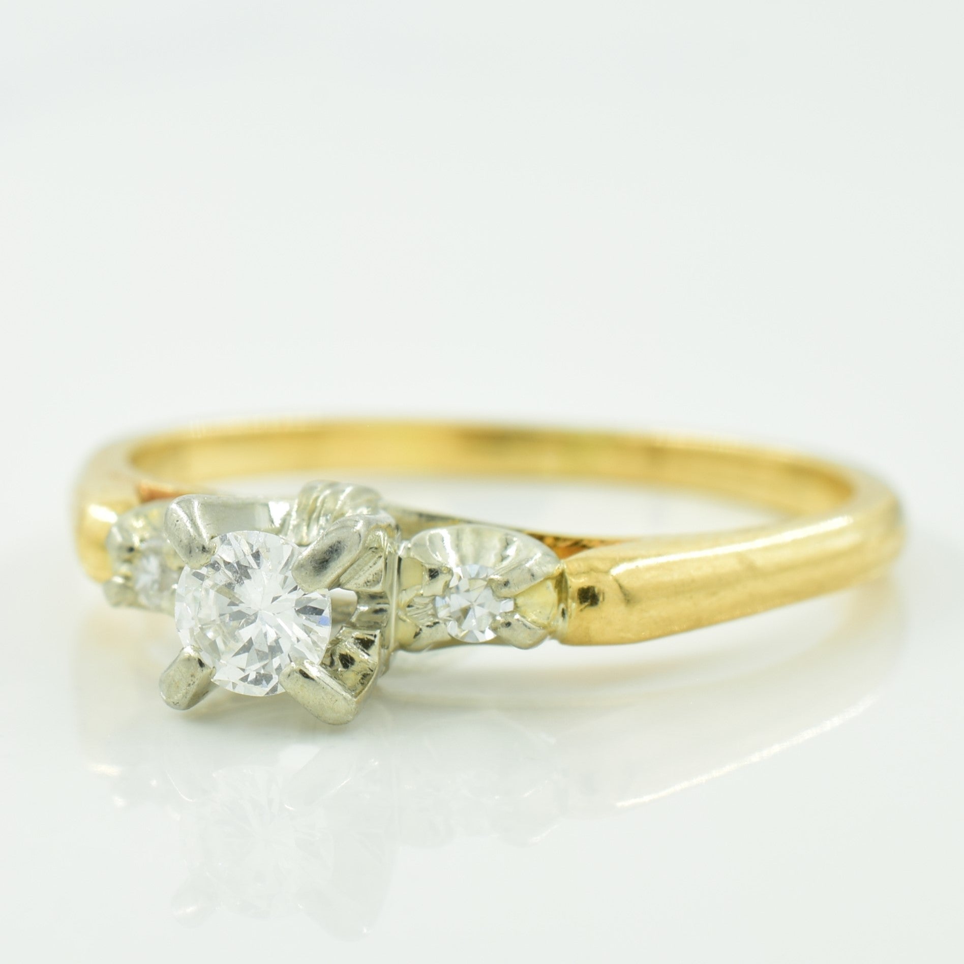 Three Stone Diamond Ring | 0.19ctw | SZ 7 |