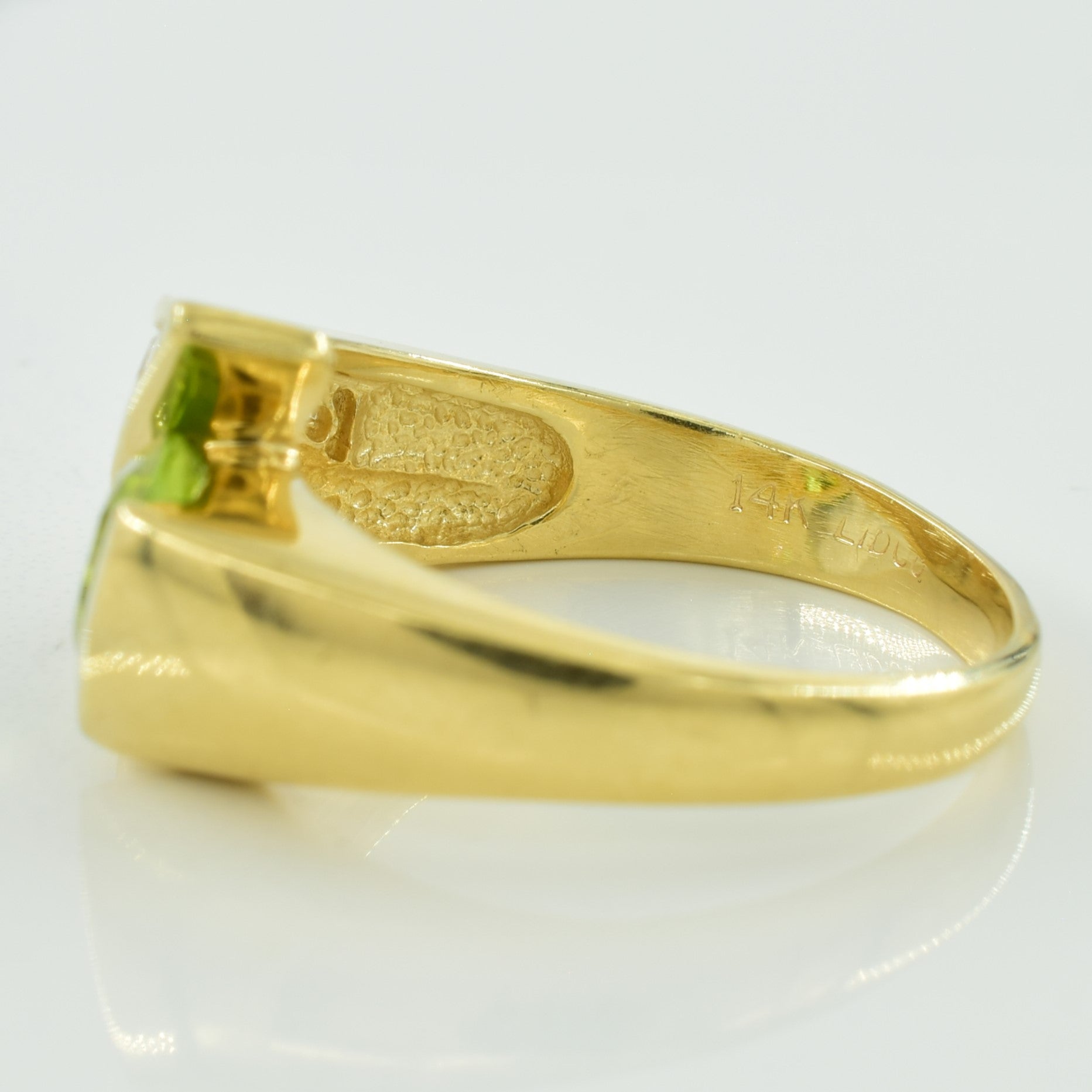 Peridot & Diamond Bypass Ring | 1.10ct, 0.18ctw | SZ 8.5 |