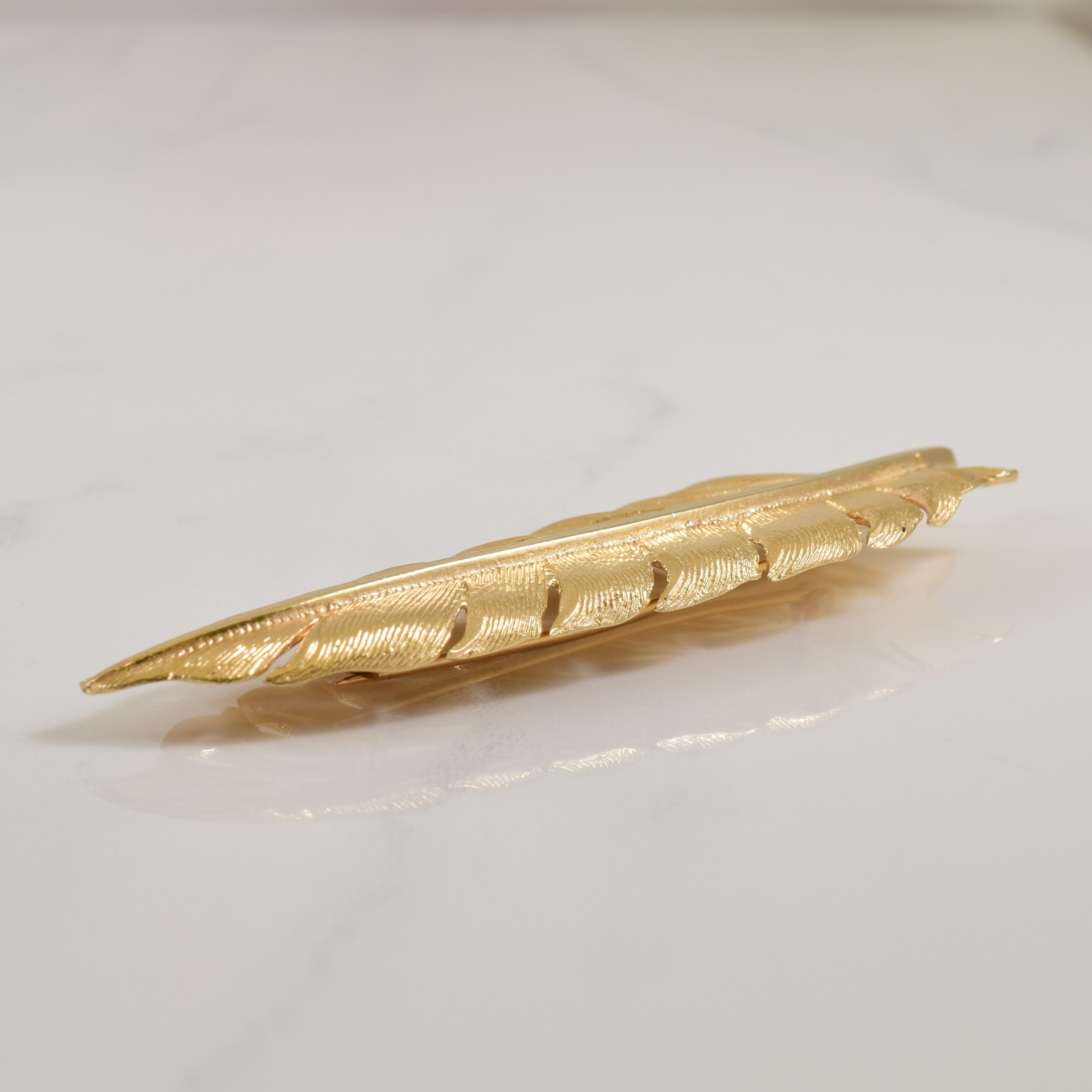 14k Yellow Gold Feather Brooch |
