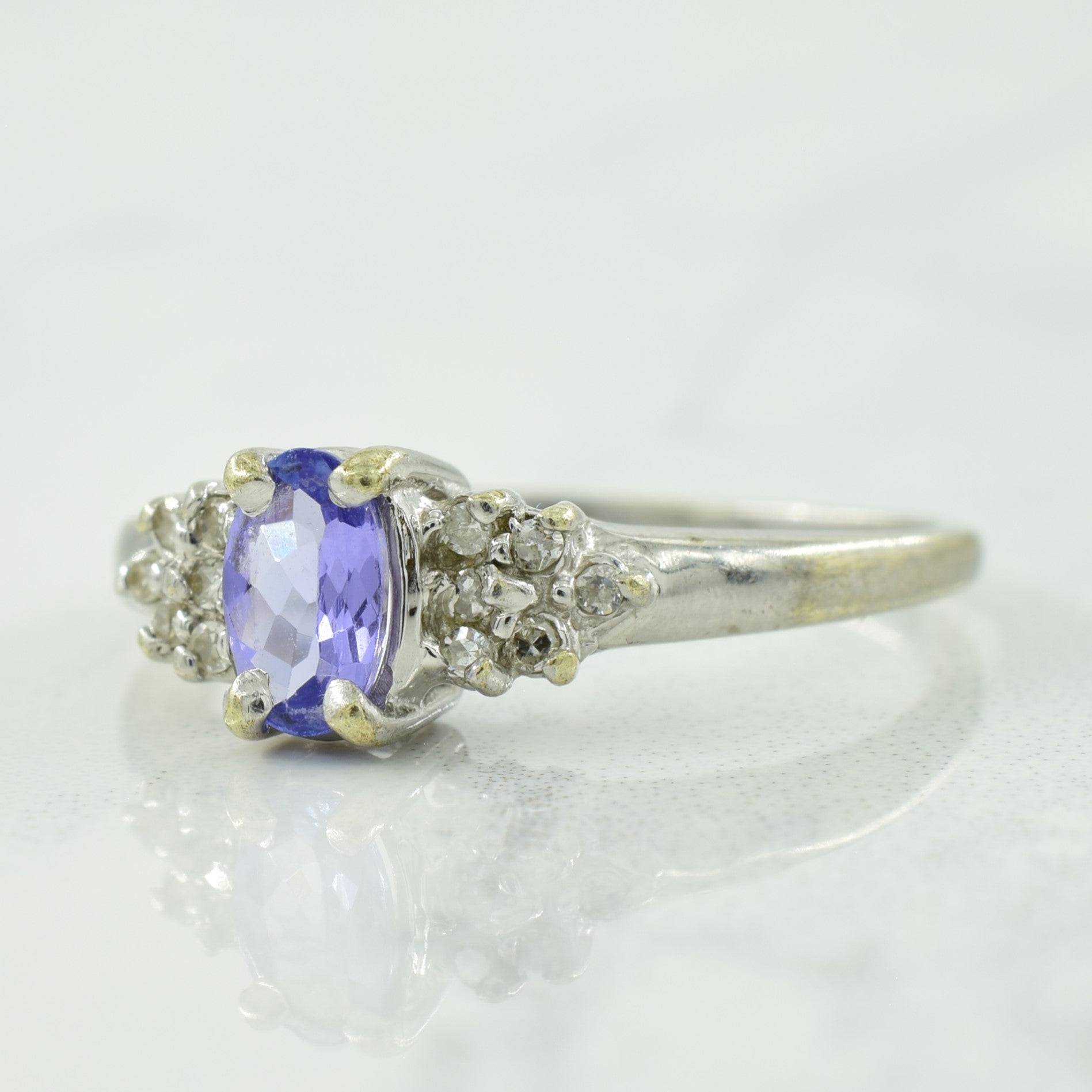 Tanzanite & Diamond Ring | 0.40ct, 0.06ctw | SZ 6.75 |