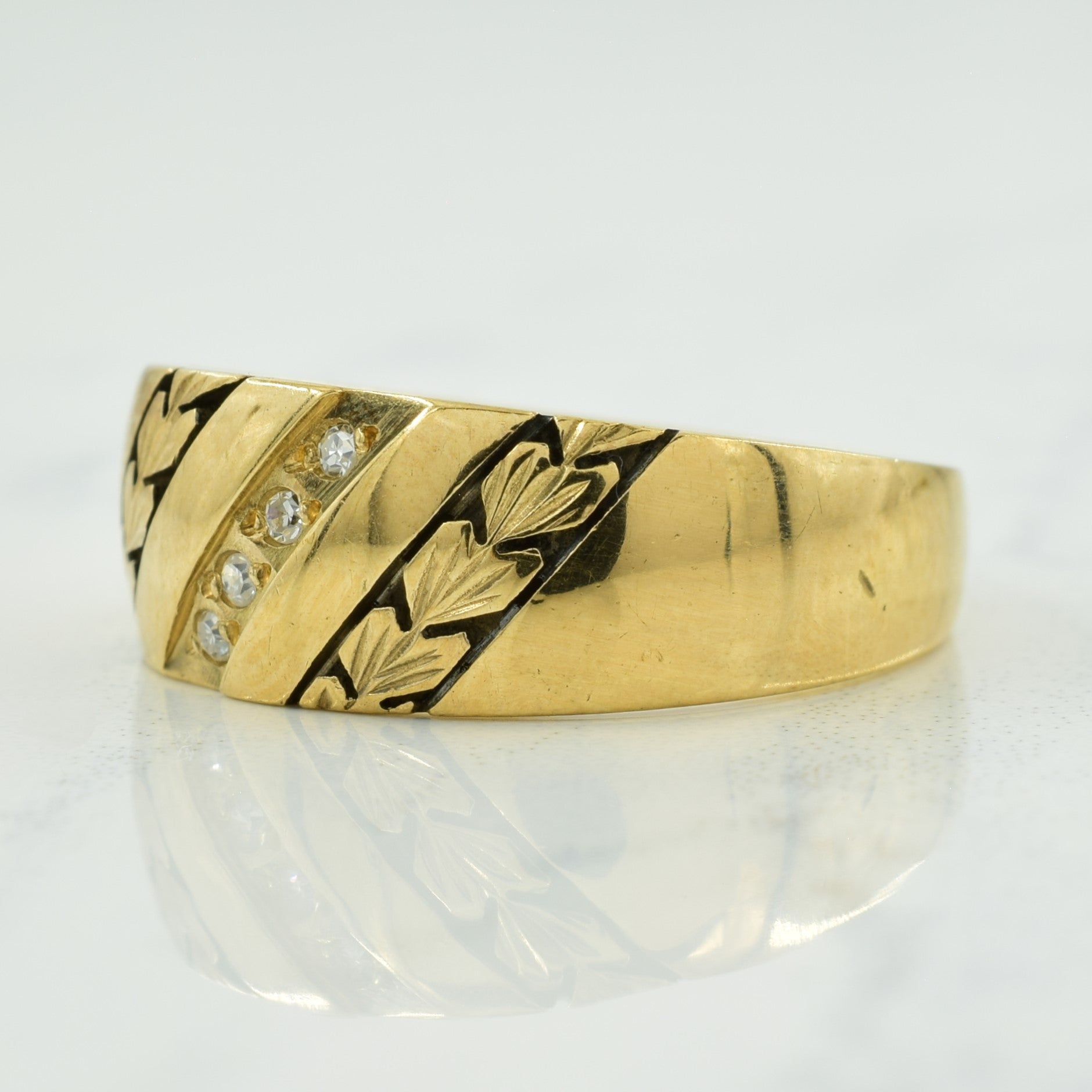 Diamond Ring | 0.02ctw | SZ 7.5 |