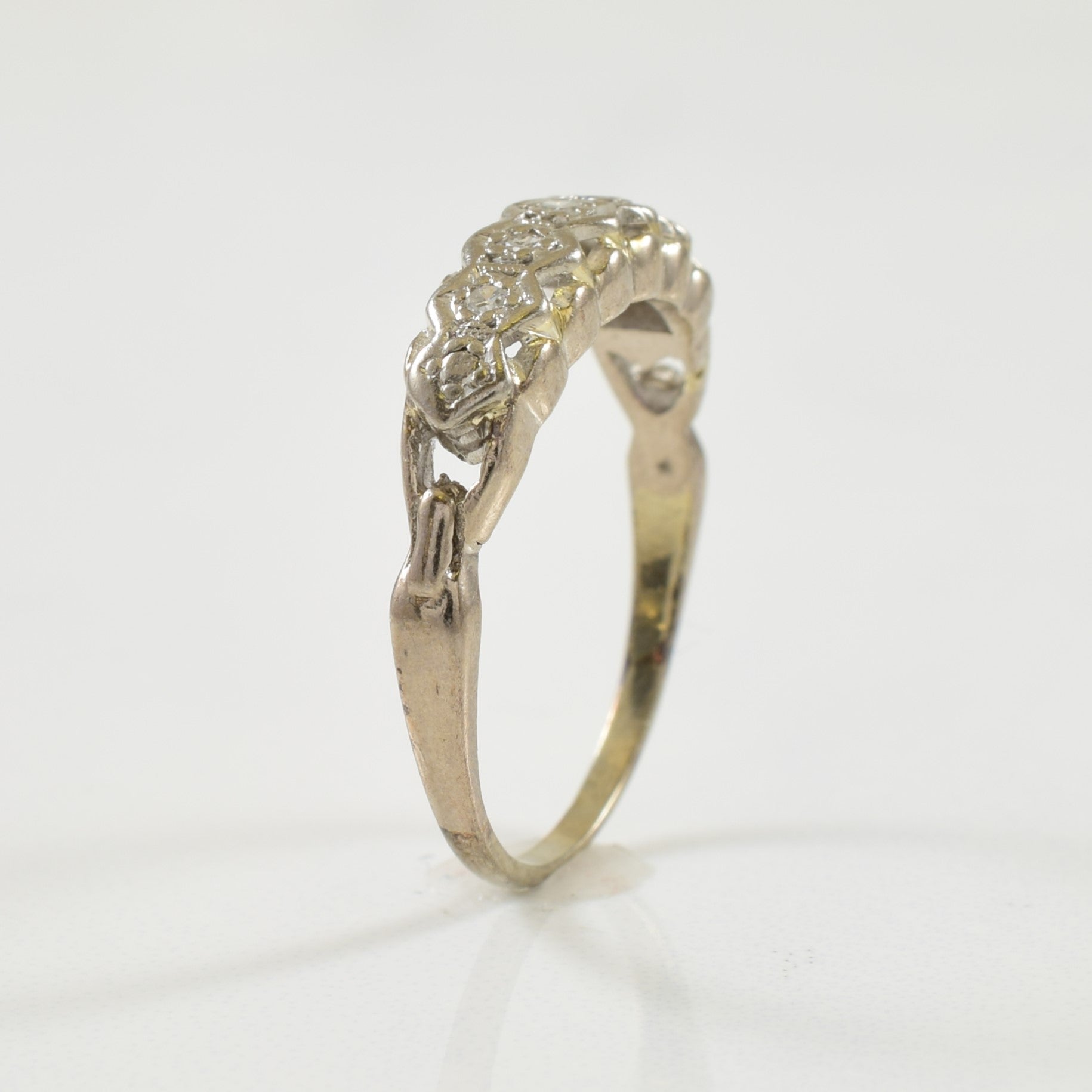 Diamond Ring | 0.05ctw | SZ 5.25 |