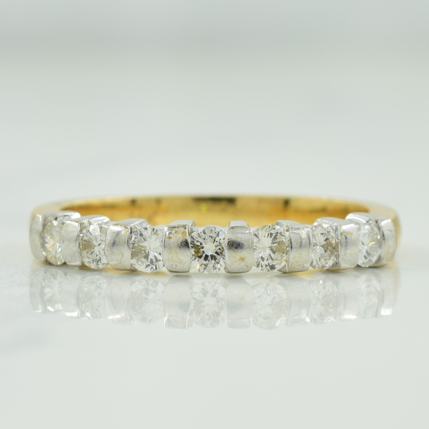 Bague sertie de diamants en canal | 0,30 ct | Taille 5,75 |