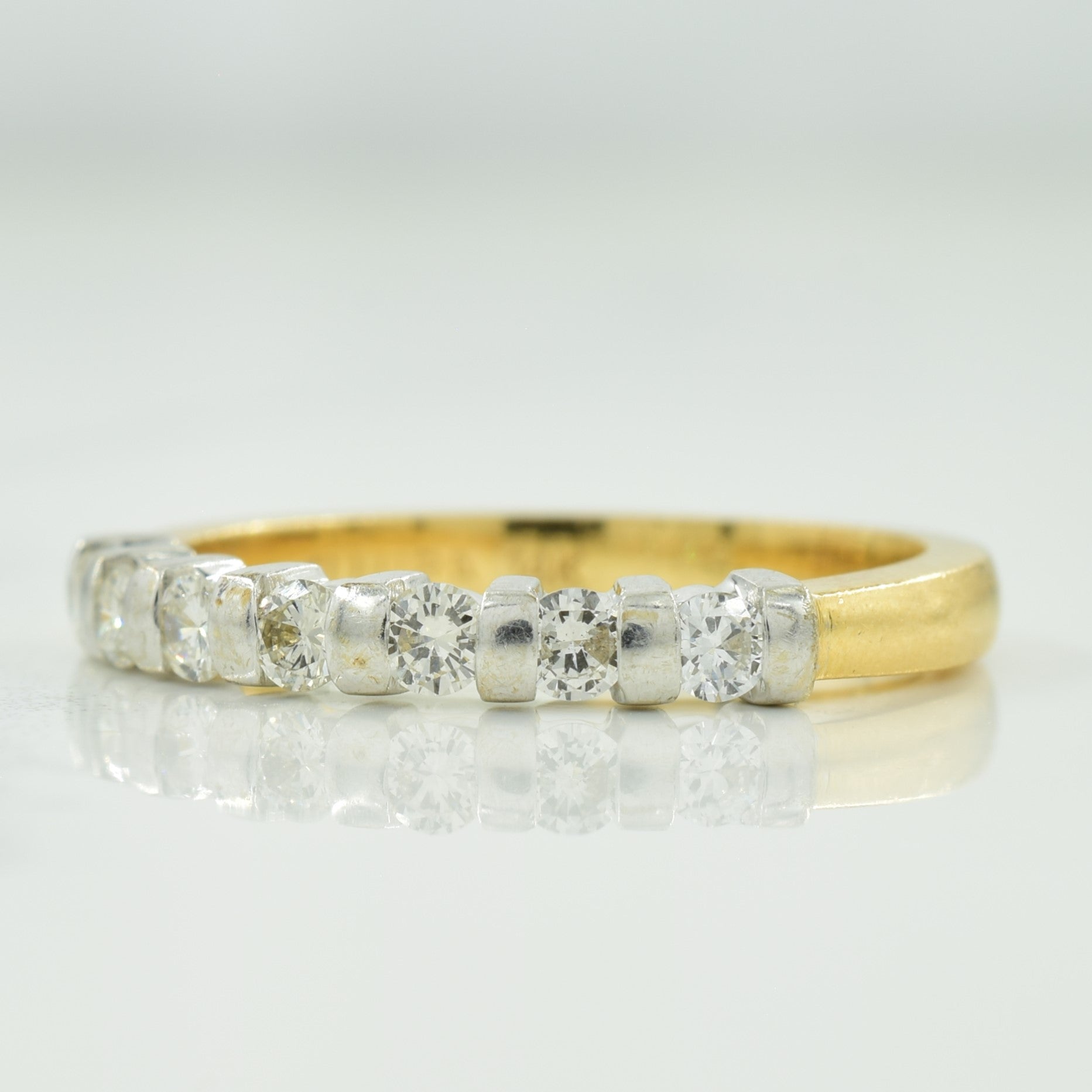 Bague sertie de diamants en canal | 0,30 ct | Taille 5,75 |