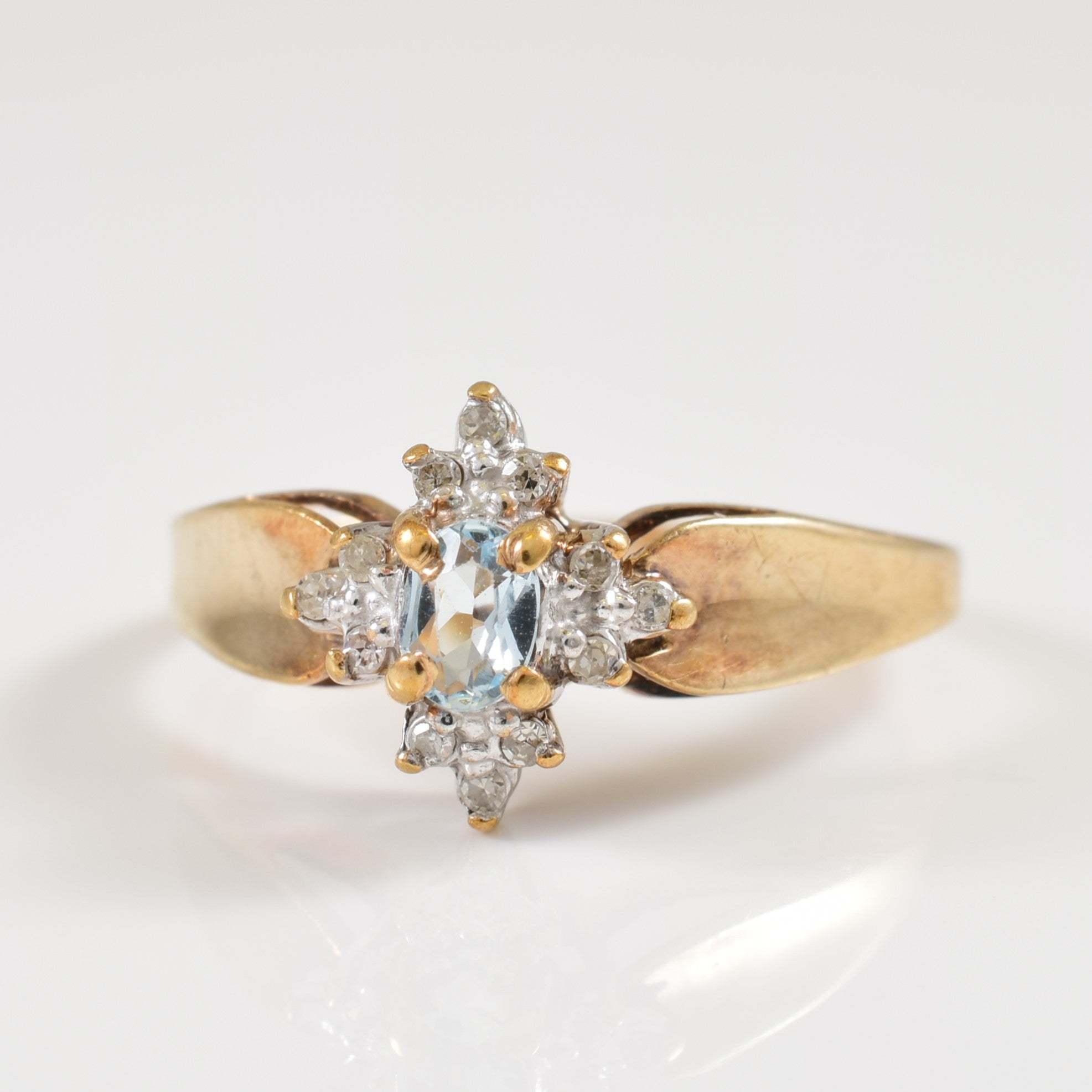 Aquamarine & Diamond Tapered Shank Ring | 0.14ct, 0.06ctw | SZ 6.5 |