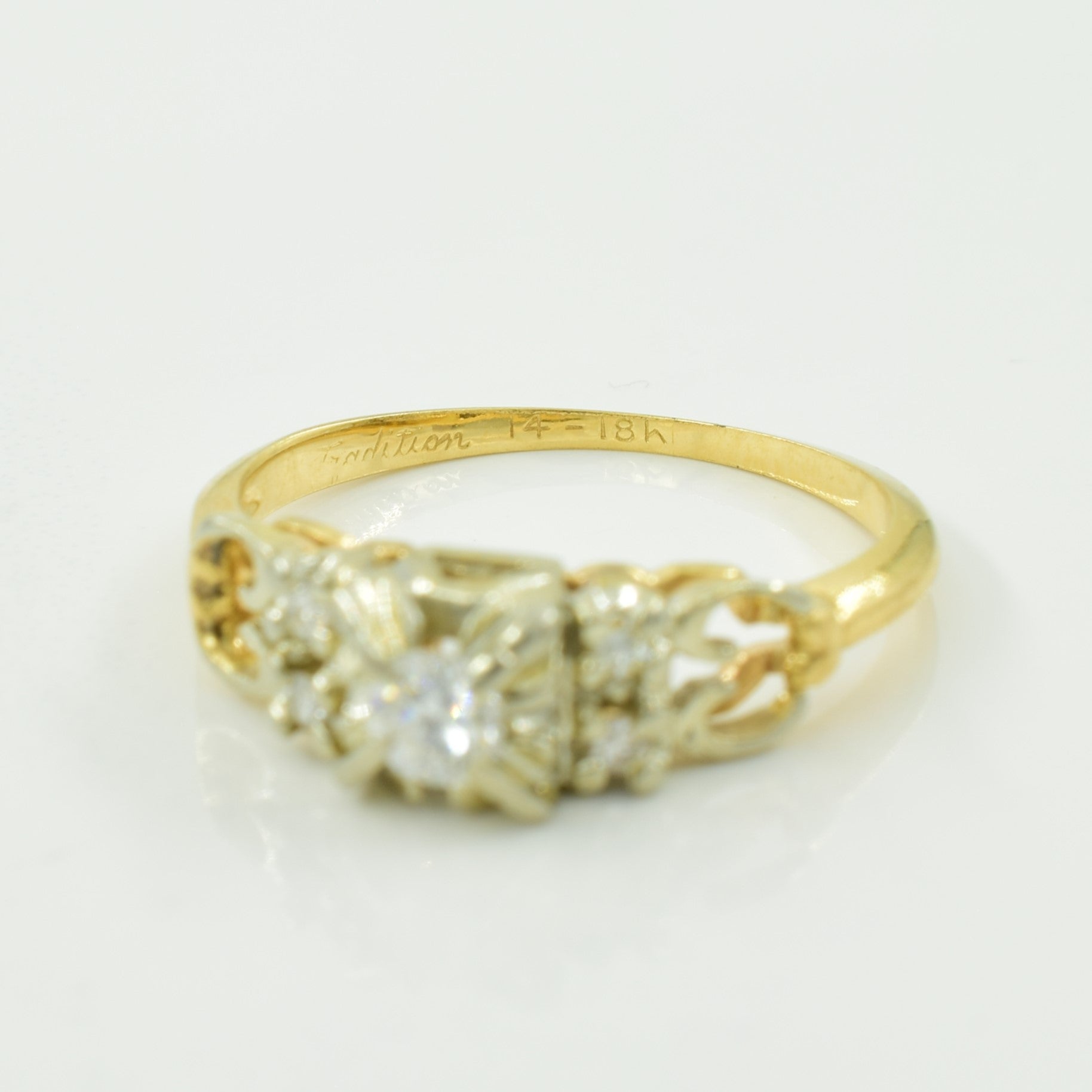 Diamond & Diamond Accent Stone Ring | 0.19ctw | SZ 6.25 |