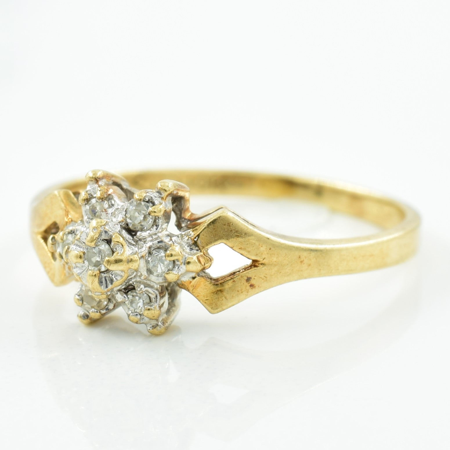 Diamond Cluster Ring | 0.10ctw | SZ 6.75 |