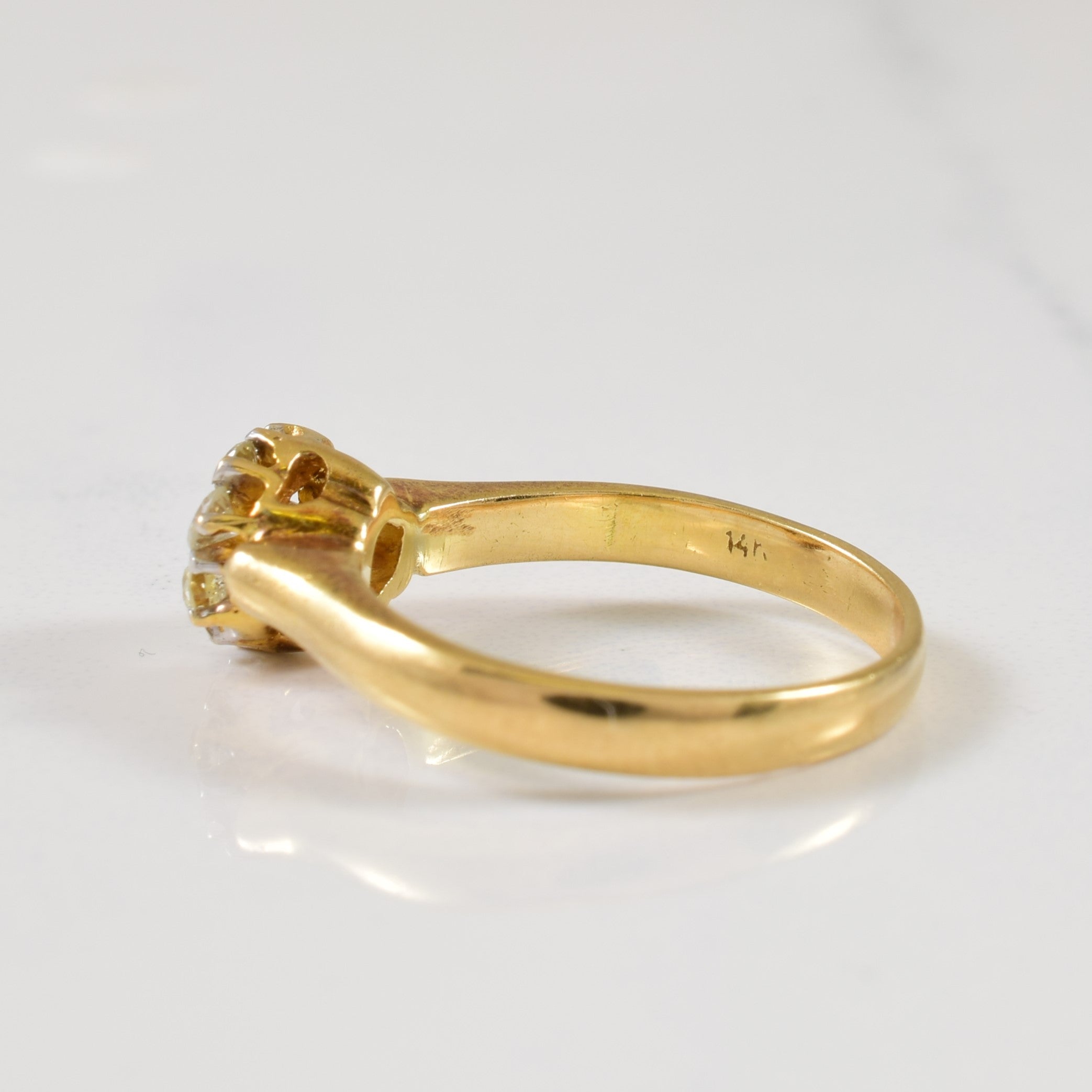 Cluster Diamond Ring | 0.18ctw | SZ 5 |