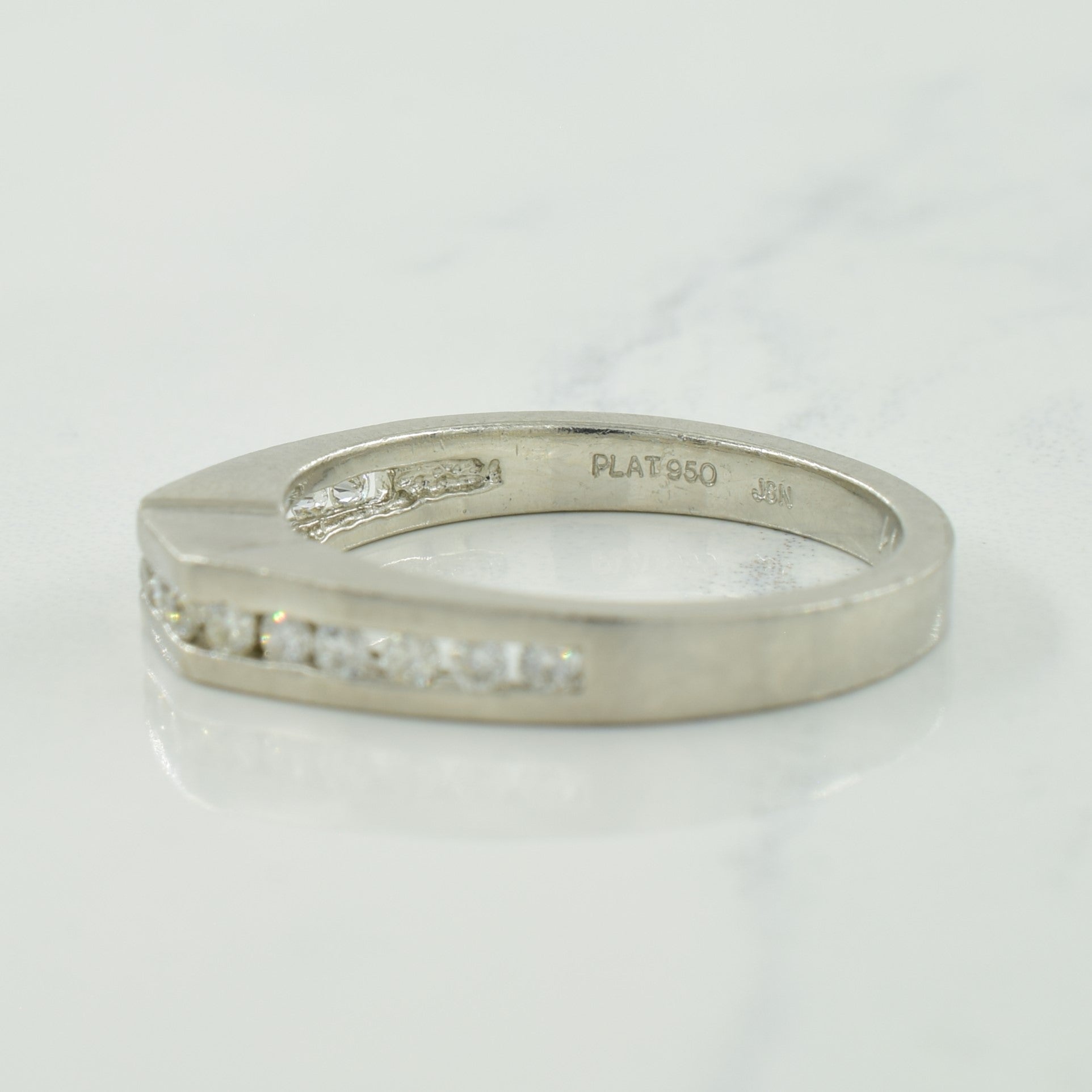 Channel Set Diamond Ring | 0.30ctw | SZ 6.75 |