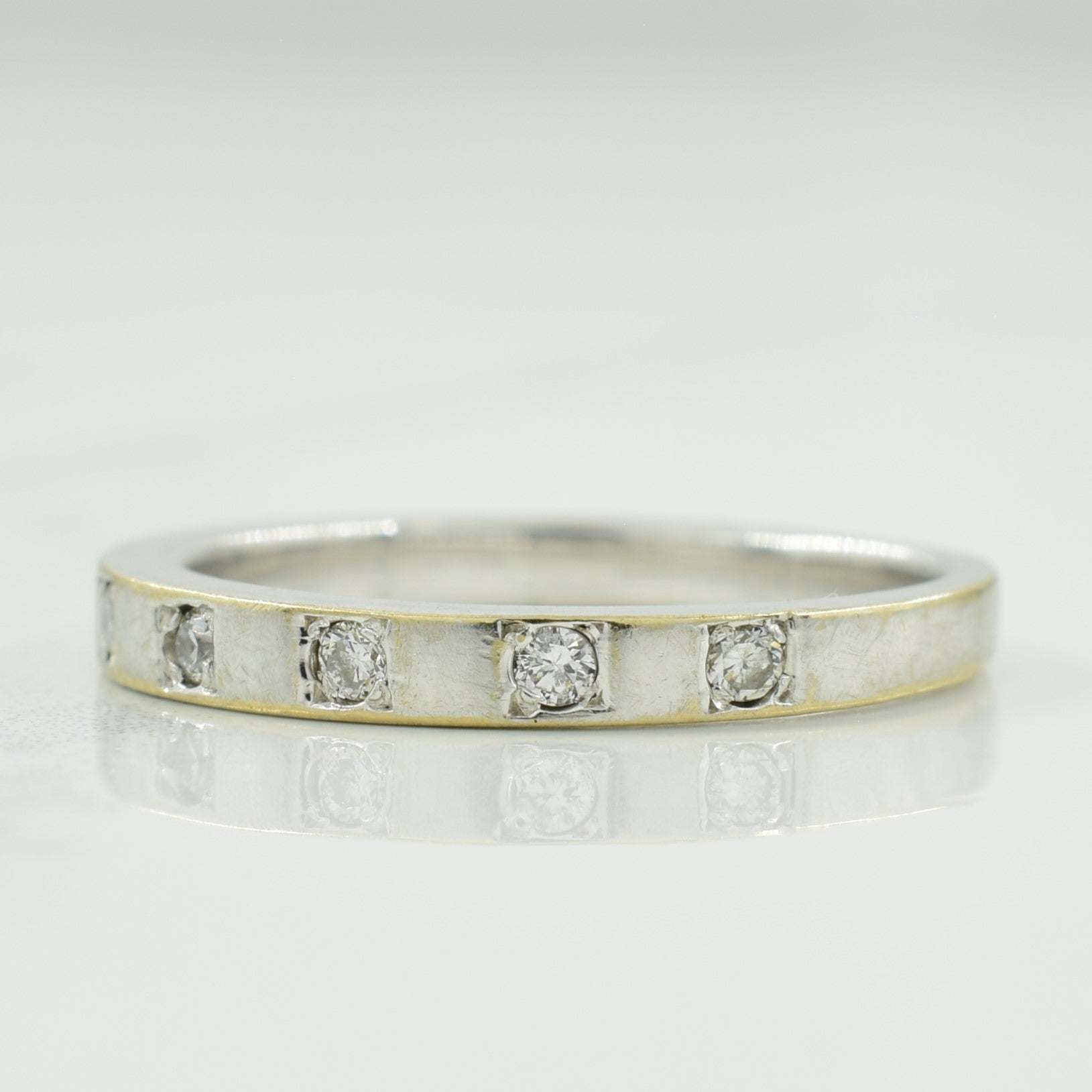 Flush Set Diamond Ring | 0.14ctw | SZ 4.25 |