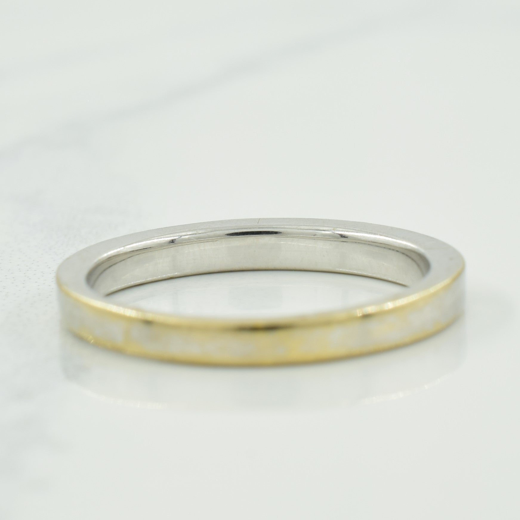 Flush Set Diamond Ring | 0.14ctw | SZ 4.25 |