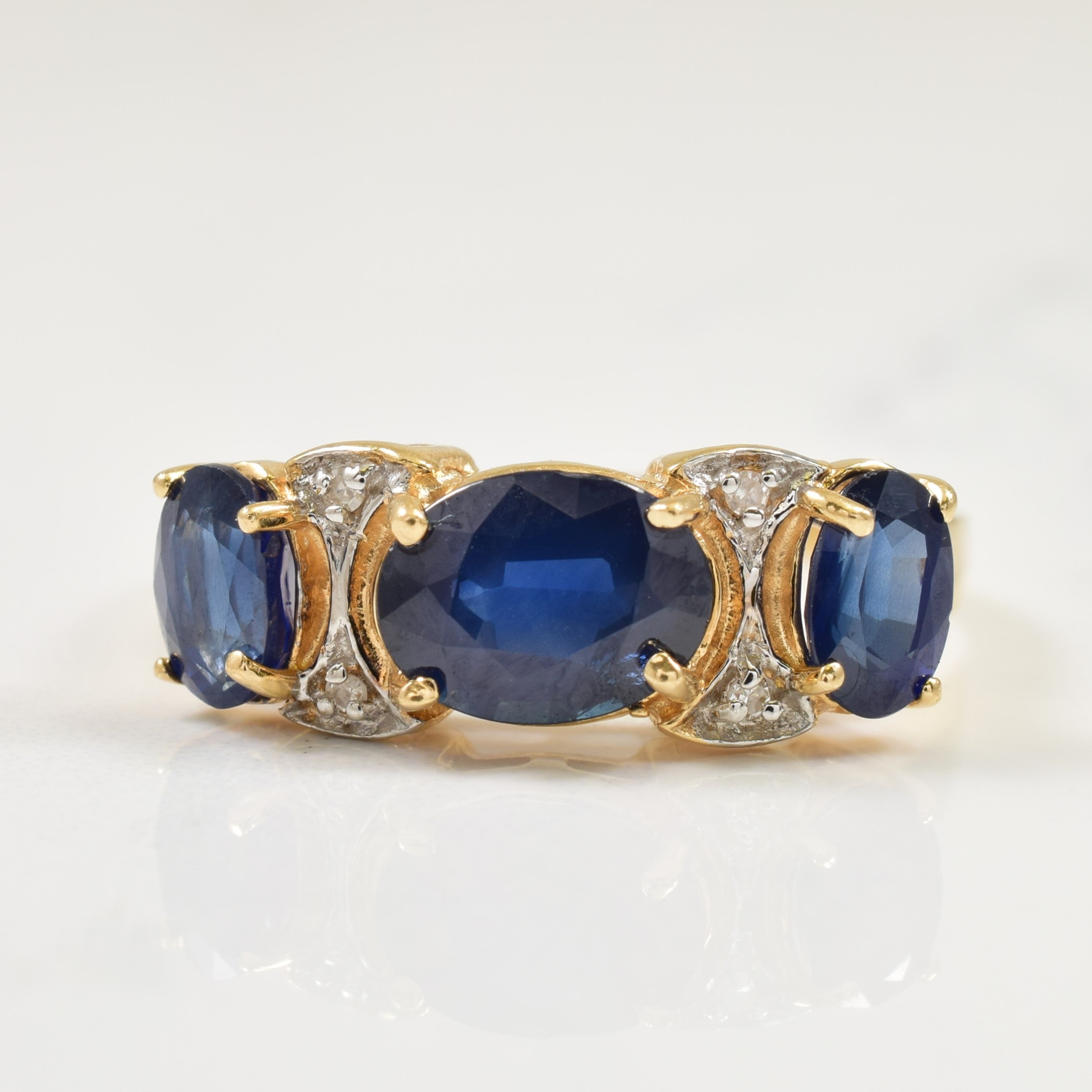 Bague saphir bleu et diamants | 2,50 ct, 0,02 ct | Taille 8 |