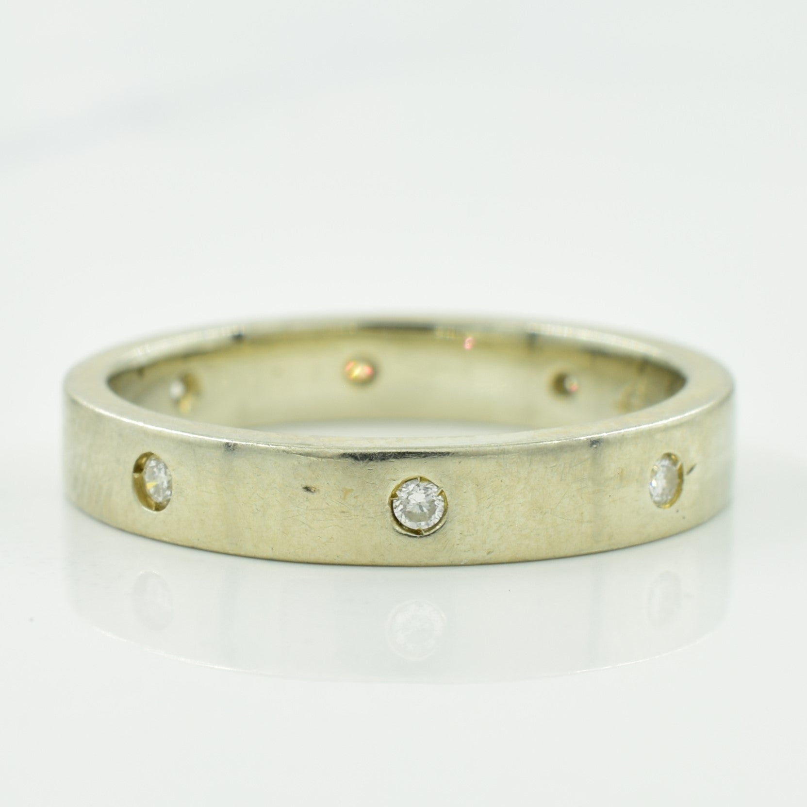 Flush Set Diamond Ring | 0.08ctw | SZ 5.25 |