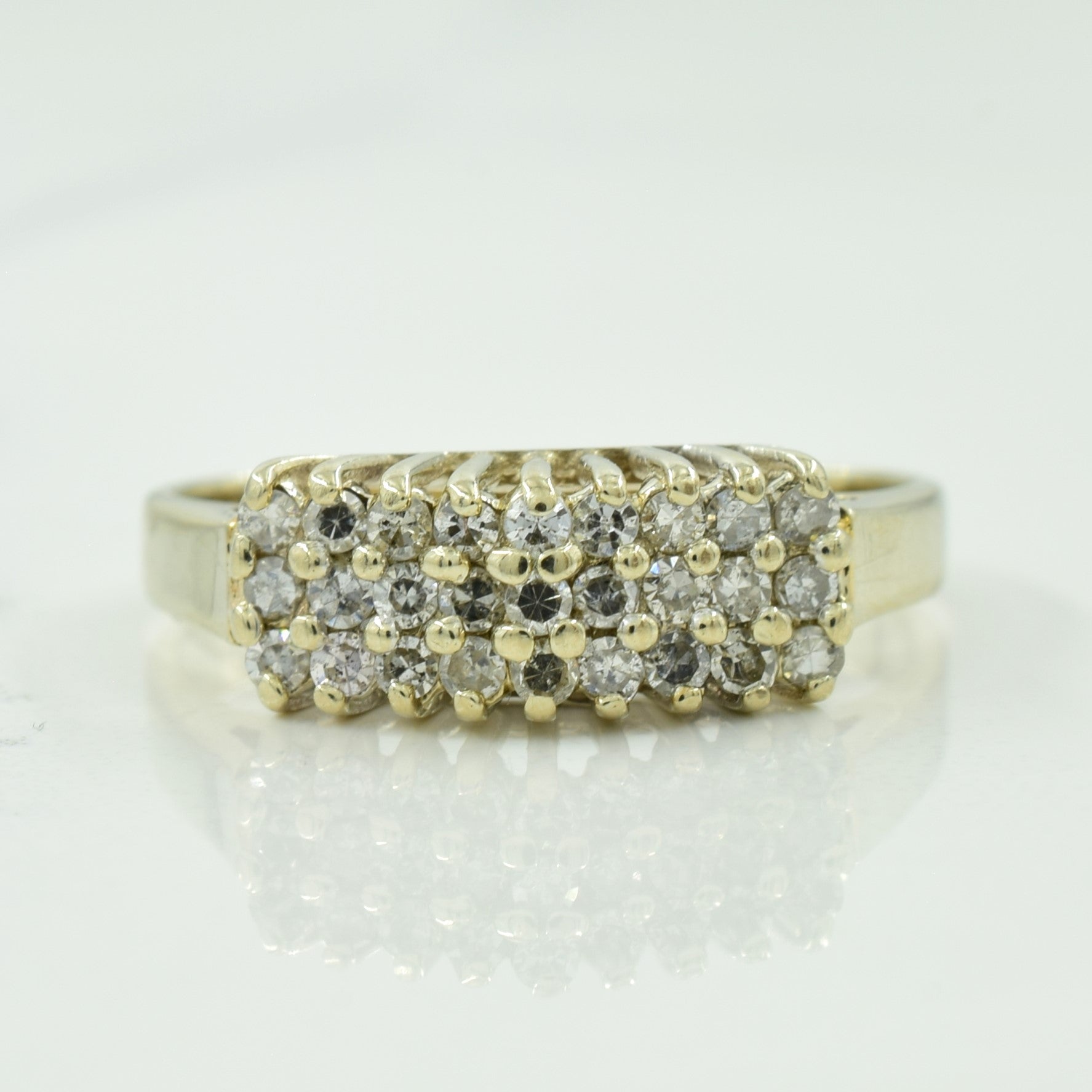 Cluster Diamond Ring | 0.32ctw | SZ 6.25 |
