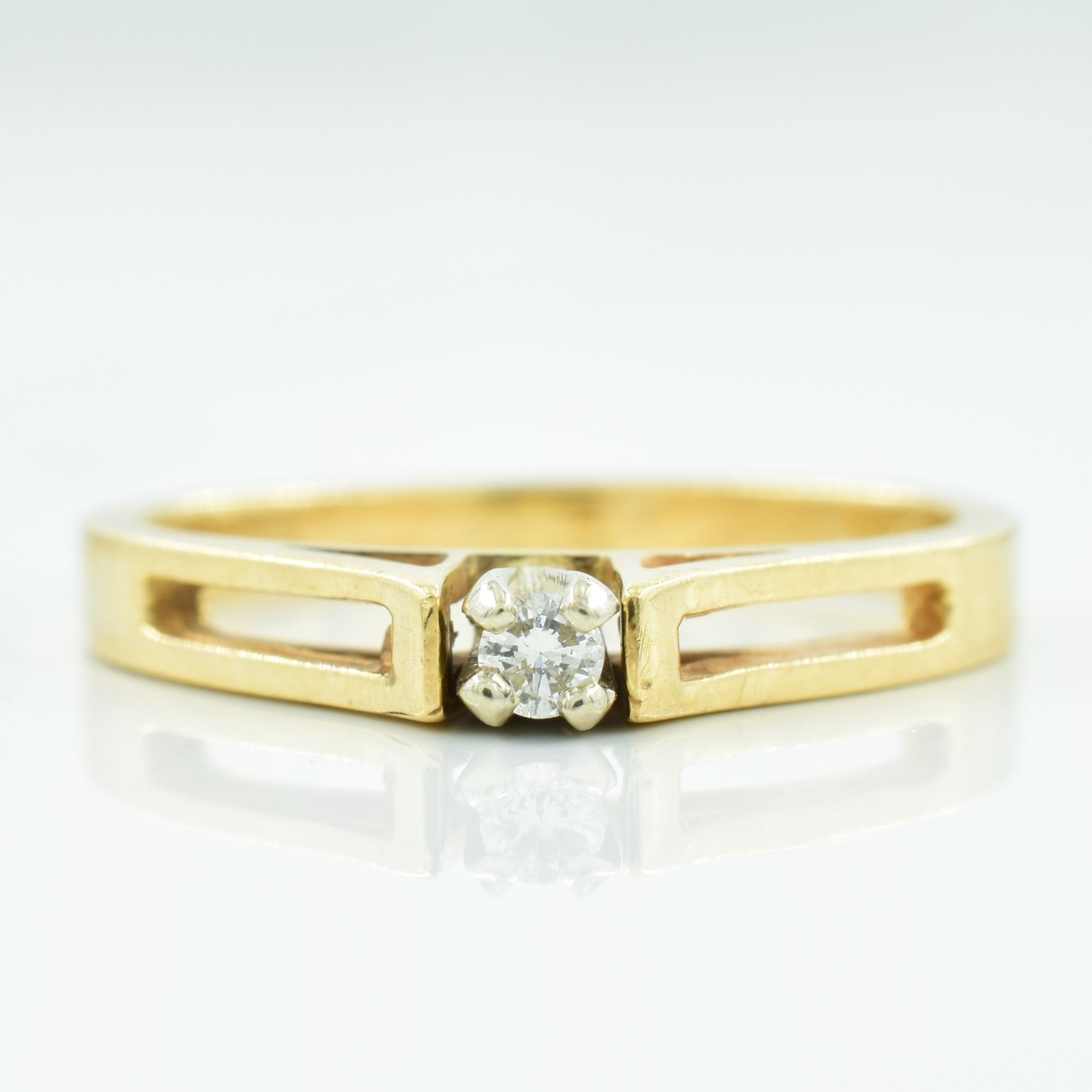 Solitaire Cathedral Ring | 0.04ct | SZ 5.75 |