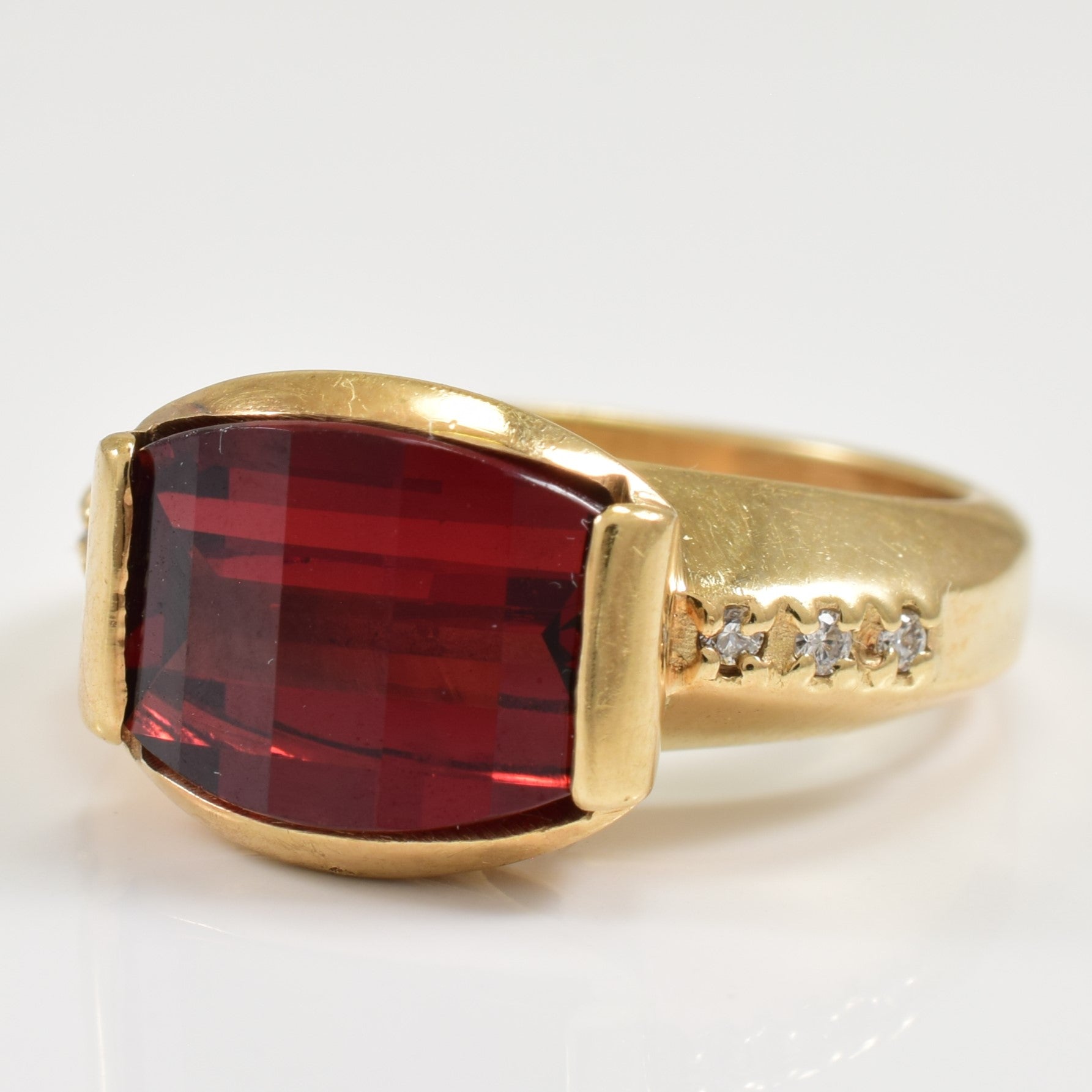 Garnet & Diamond Ring | 4.00ct, 0.06ctw | SZ 4.75 |