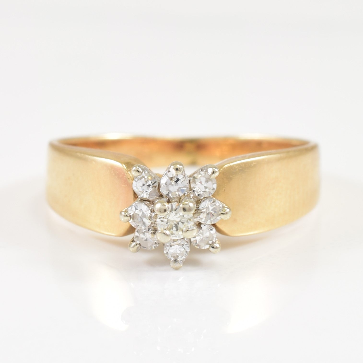 Cluster Diamond Ring | 0.11ctw | SZ 5.25 |