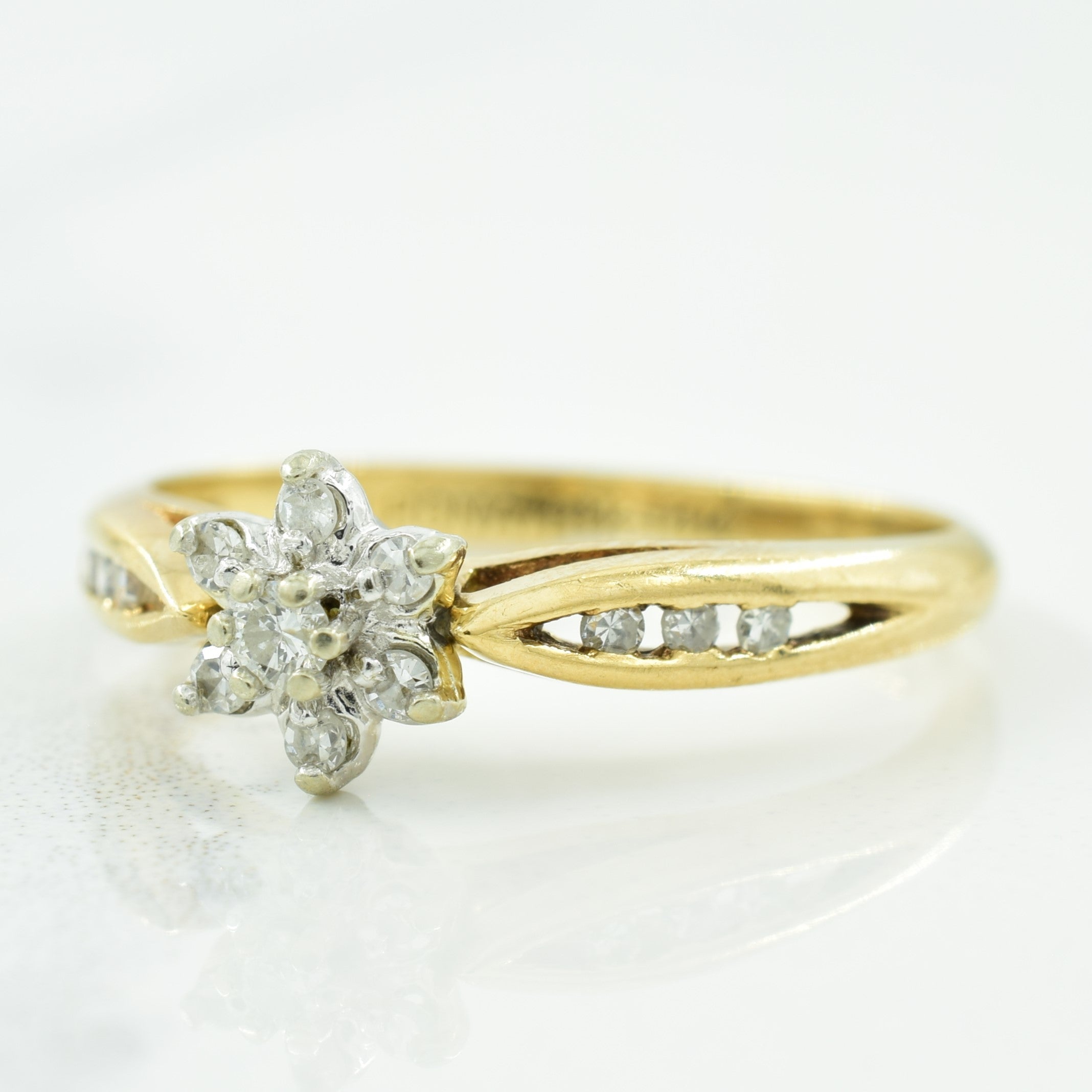 Diamond Cathedral Ring | 0.12ctw | SZ 6.5 |