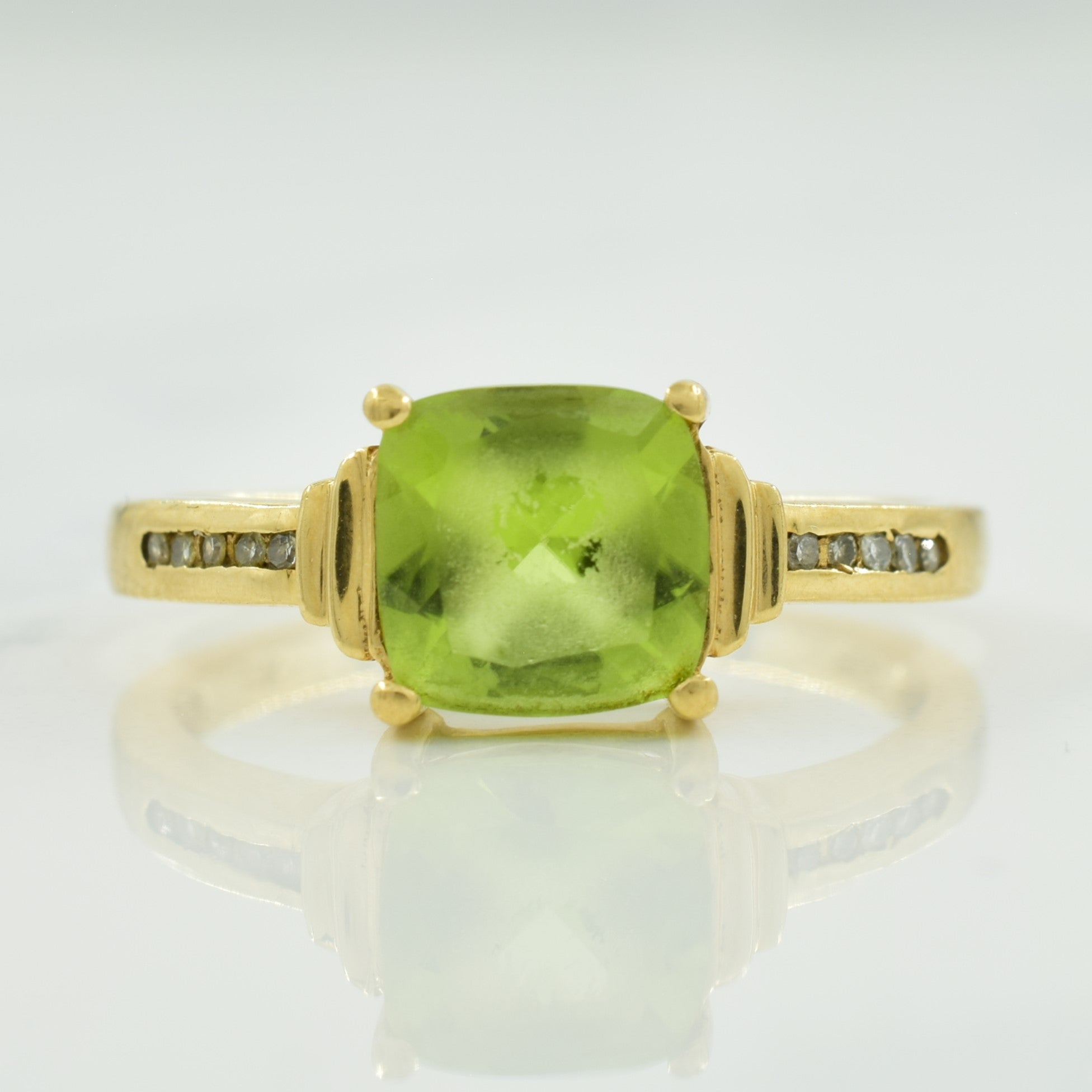 Peridot & Diamond Cocktail Ring | 1.30ct, 0.05ctw | SZ 7 |