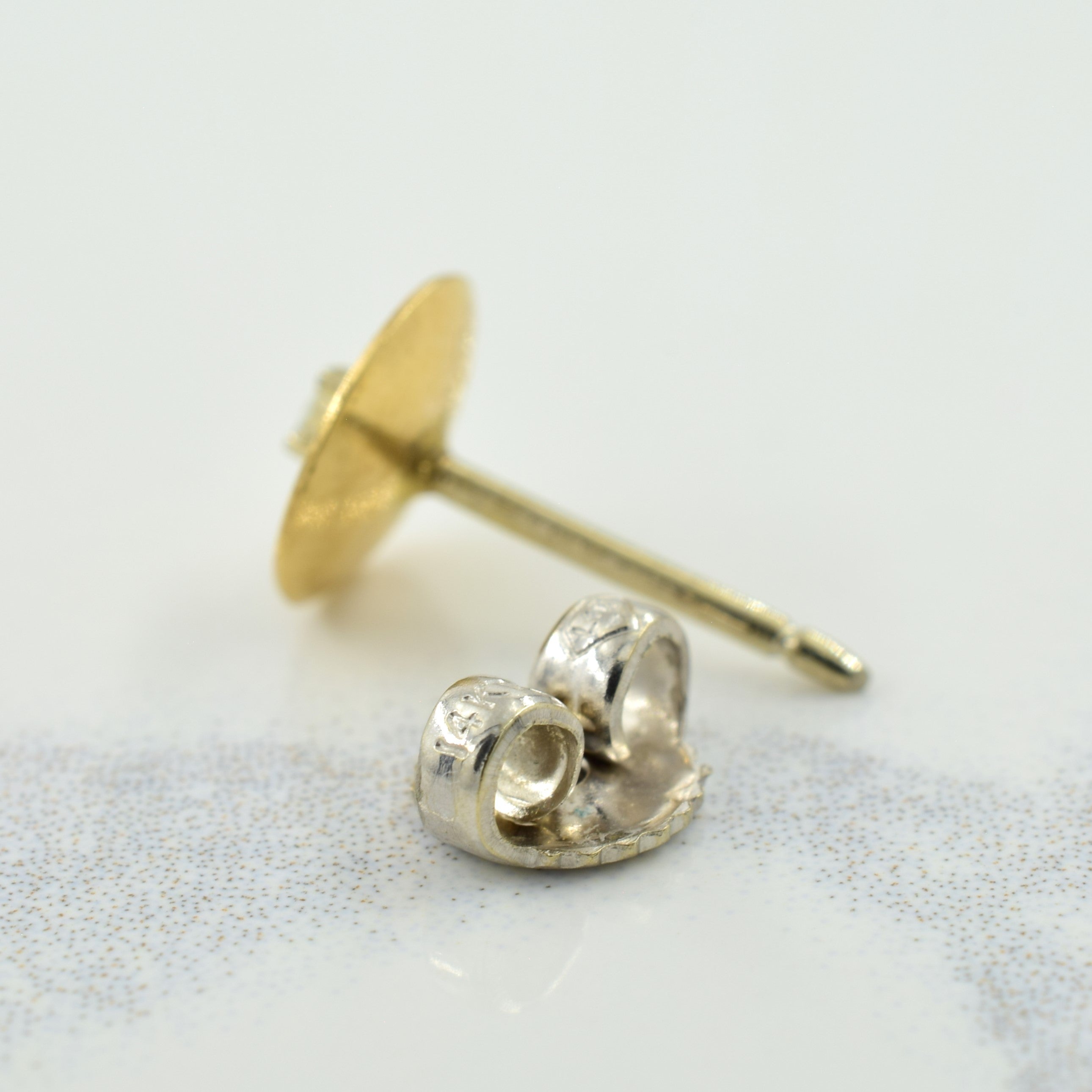 Boucles d'oreilles puces en diamant | 0,06 ct |
