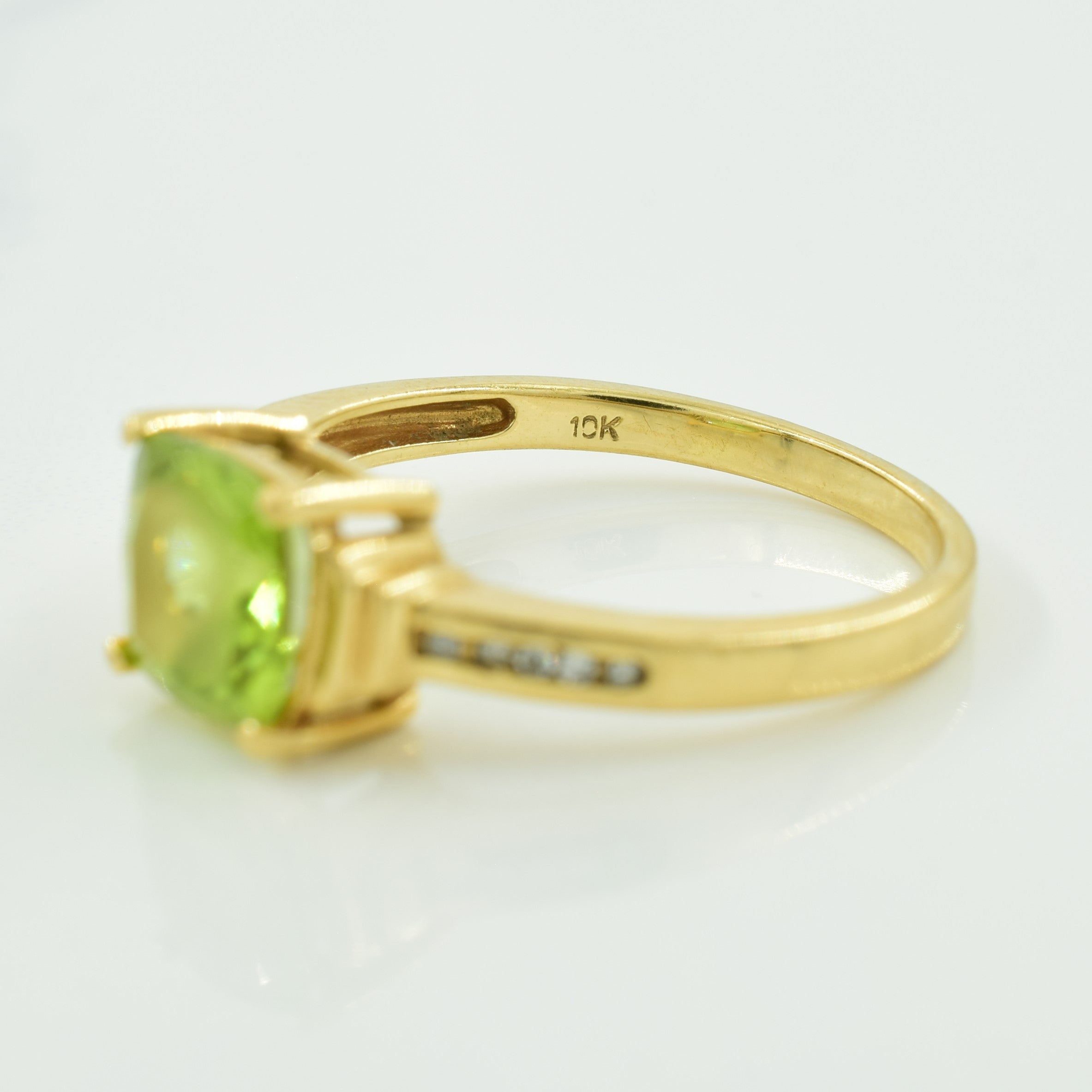 Peridot & Diamond Cocktail Ring | 1.30ct, 0.05ctw | SZ 7 |