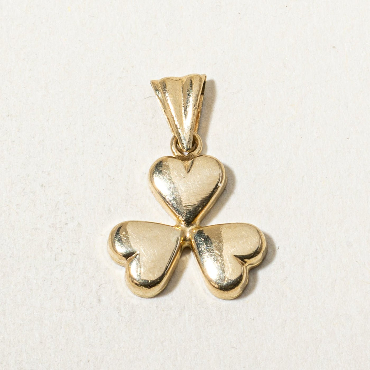 18k Yellow Gold Shamrock Heart Charm