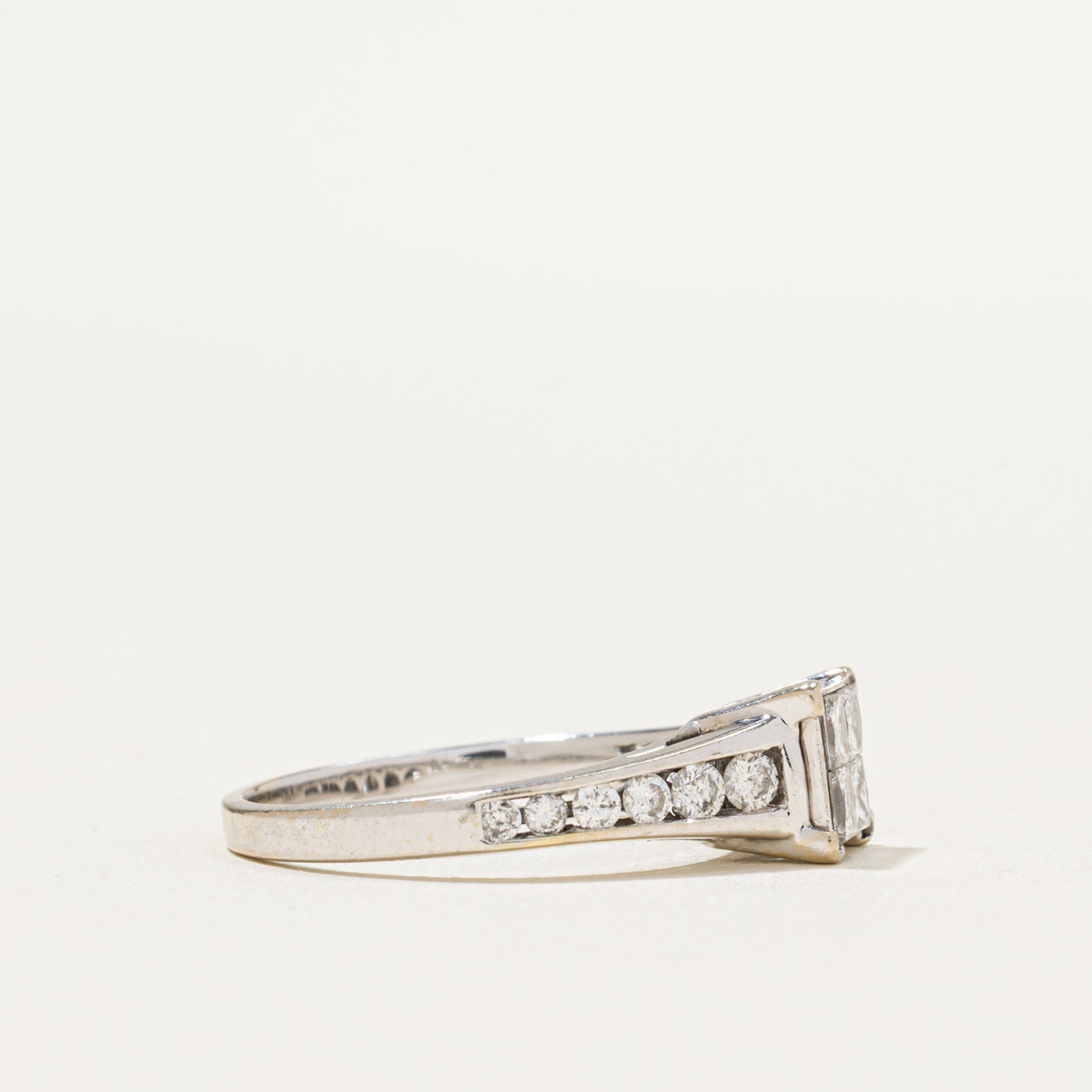 Illusion Set Diamond Tapered Ring | 0.96ctw | SZ 7.5