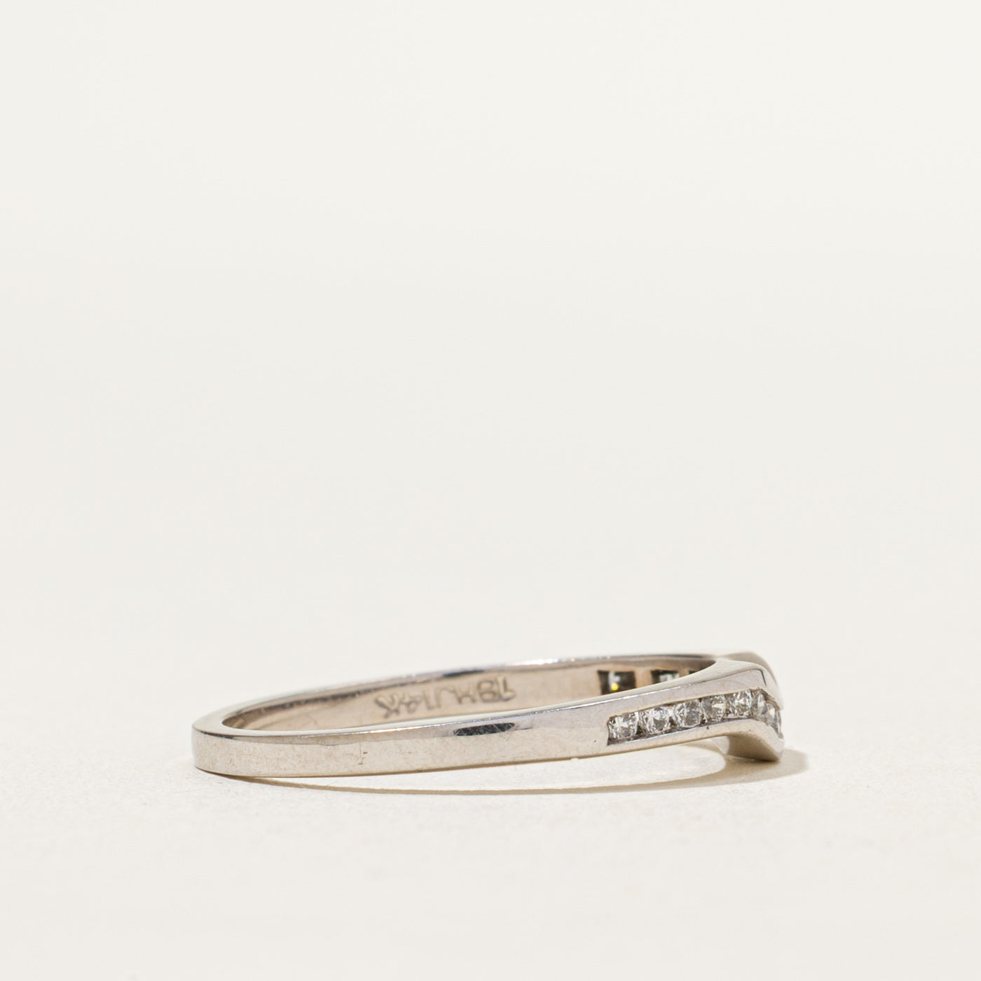 Semi Eternity Diamond Contour Band | 0.19ctw | SZ 7
