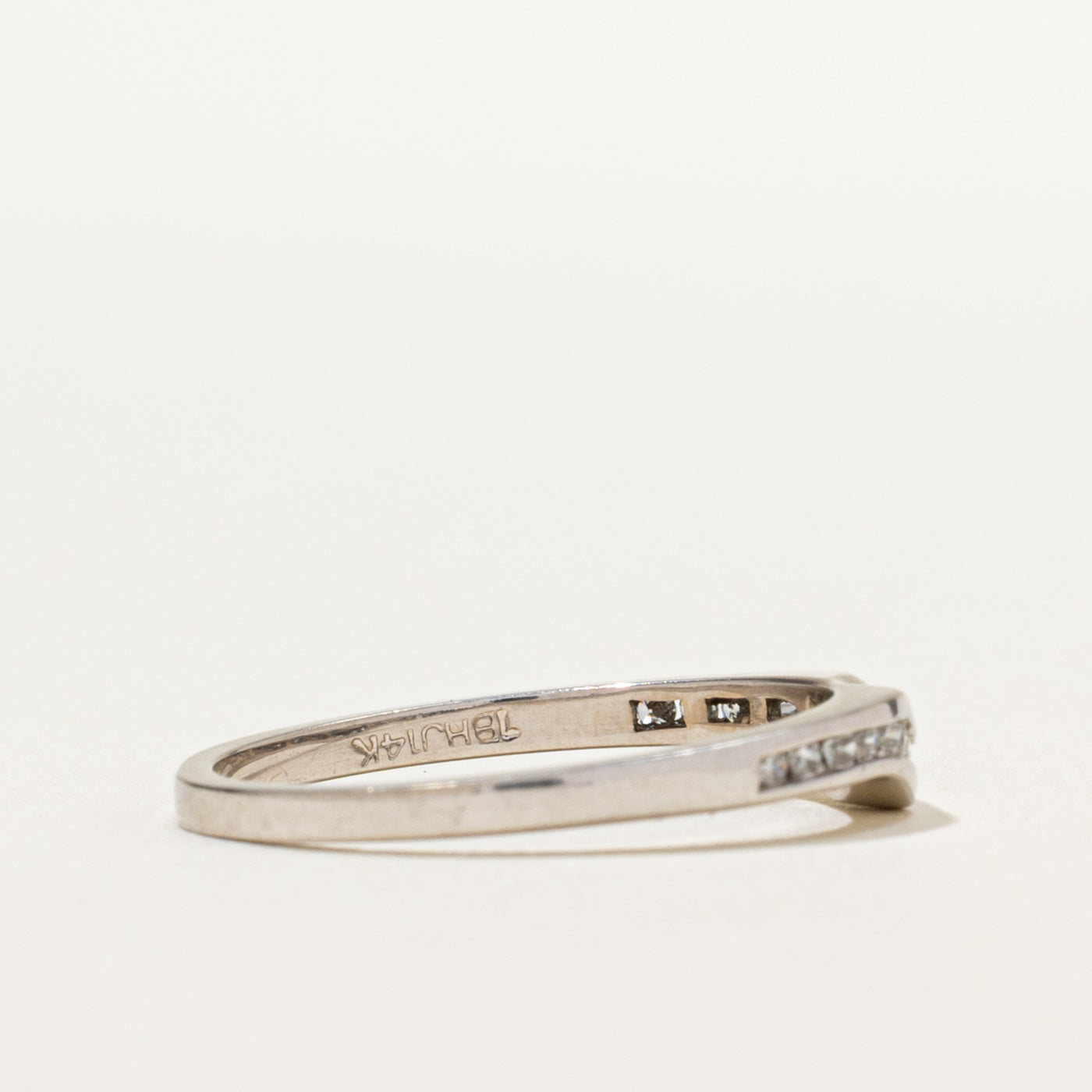 Semi Eternity Diamond Contour Band | 0.19ctw | SZ 7