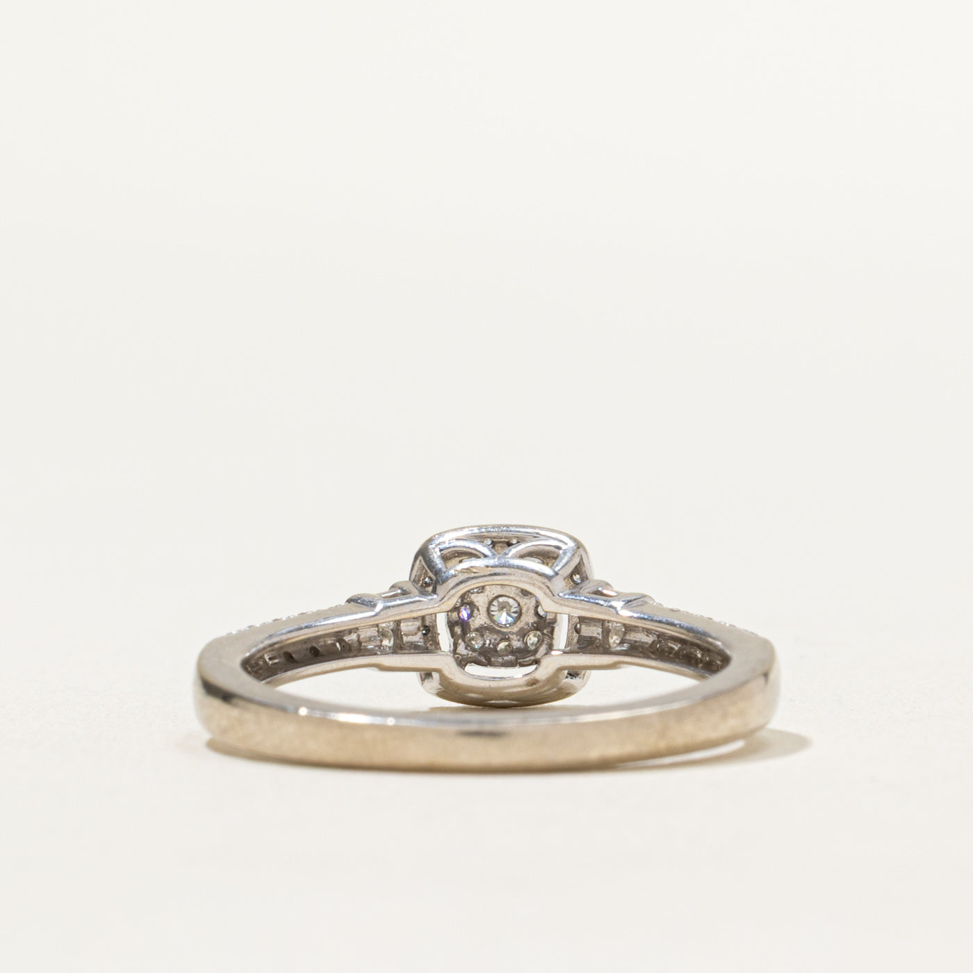 Halo Diamond Cluster Ring | 0.21ctw | SZ 7