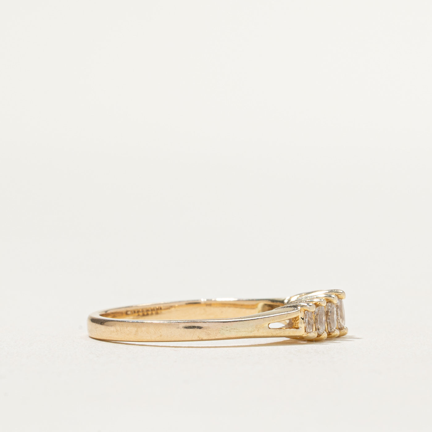 Bague en diamants marquise à sept pierres | 0,25 ct au total | Taille 7,5