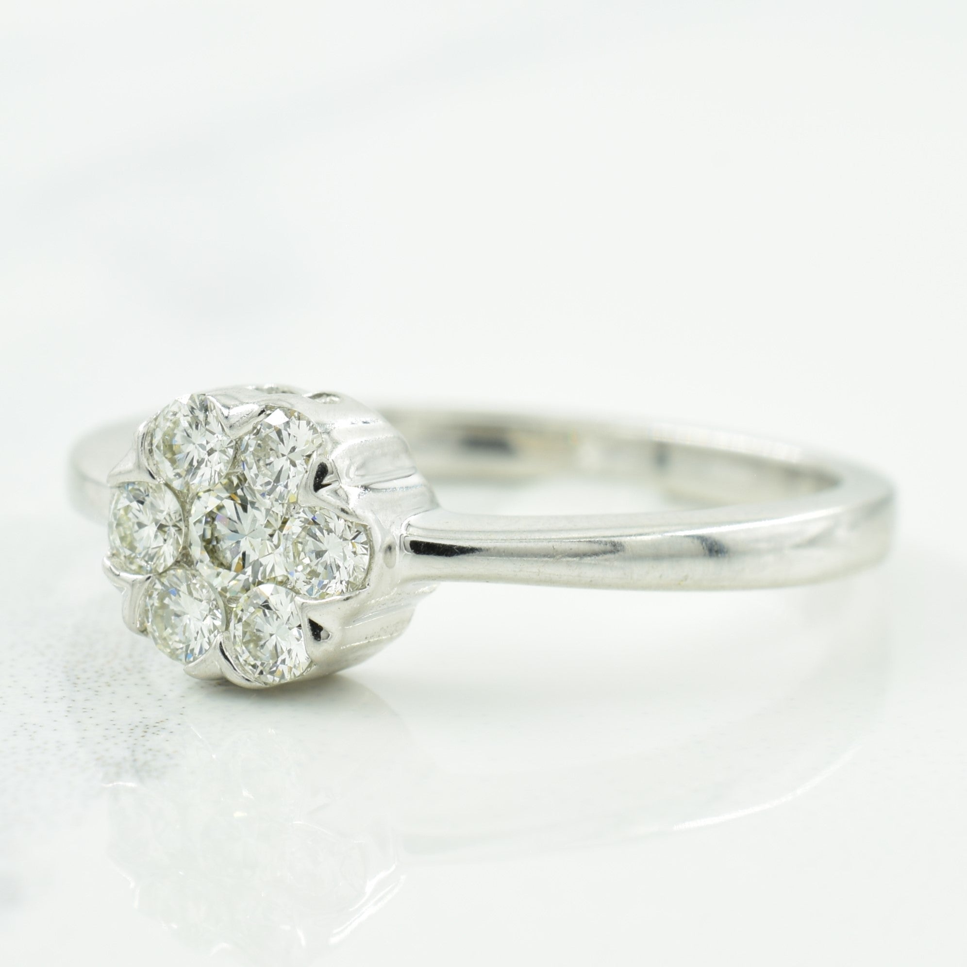 Cluster Diamond Ring | 0.25ctw | SZ 7 |