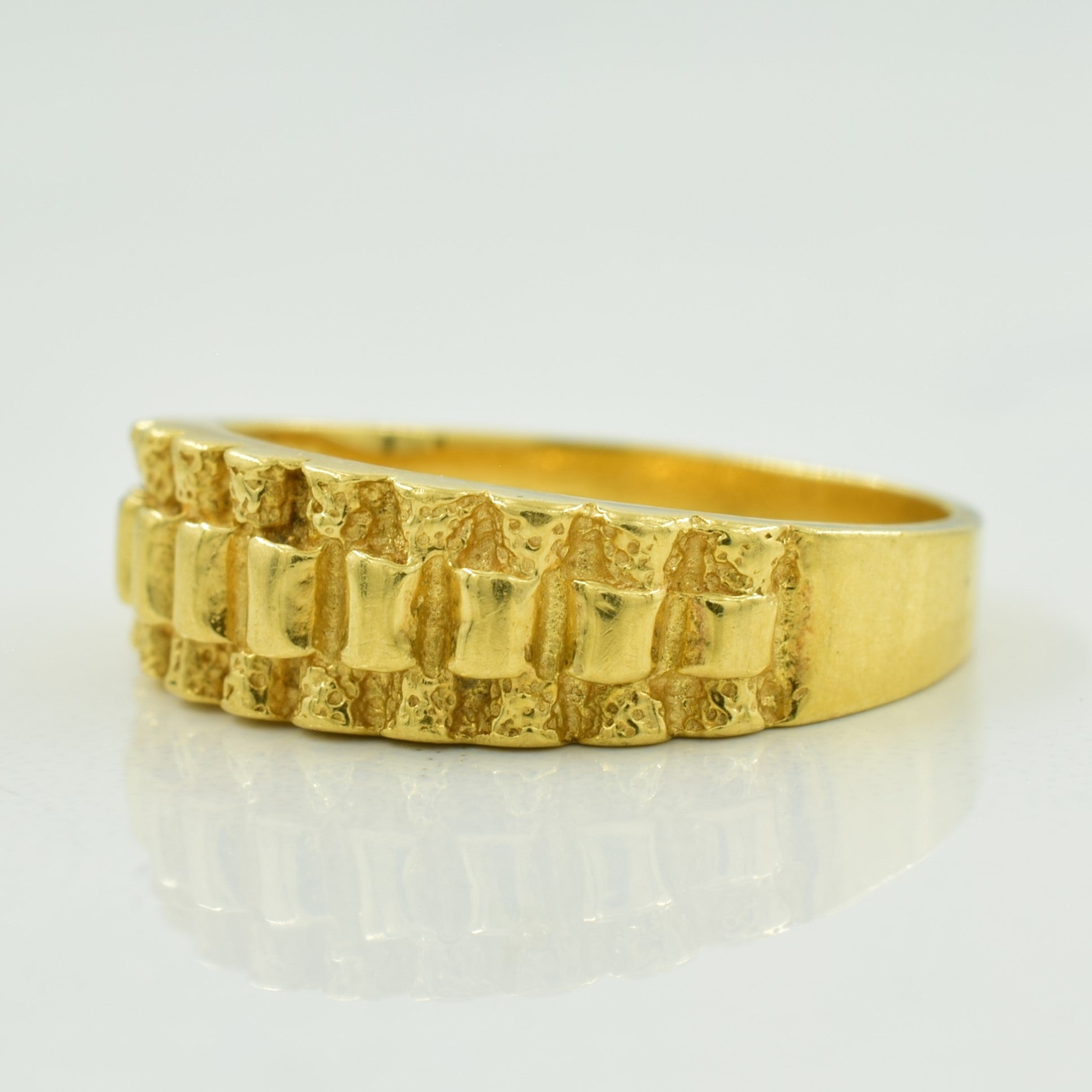 18k Yellow Gold Textured Ring | SZ 6 |