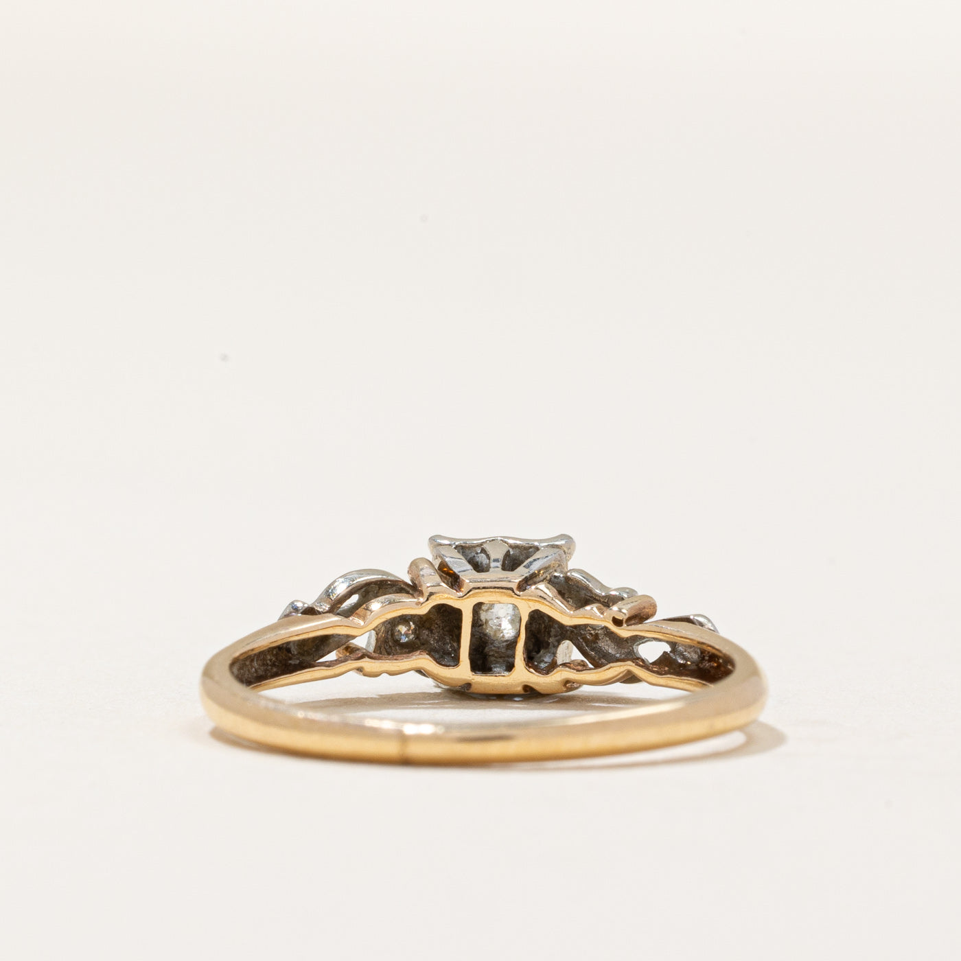 Illusion Set Diamond Ring | 0.18ctw | SZ 5 |