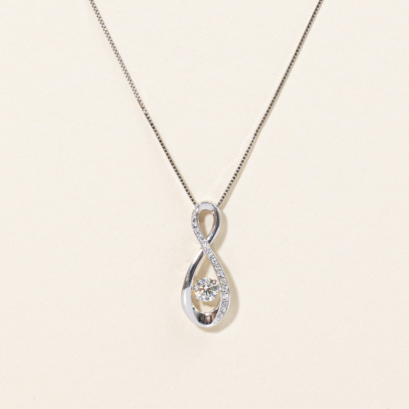 Floating Diamond Pendant & Necklace | 0.28ctw | 18" |
