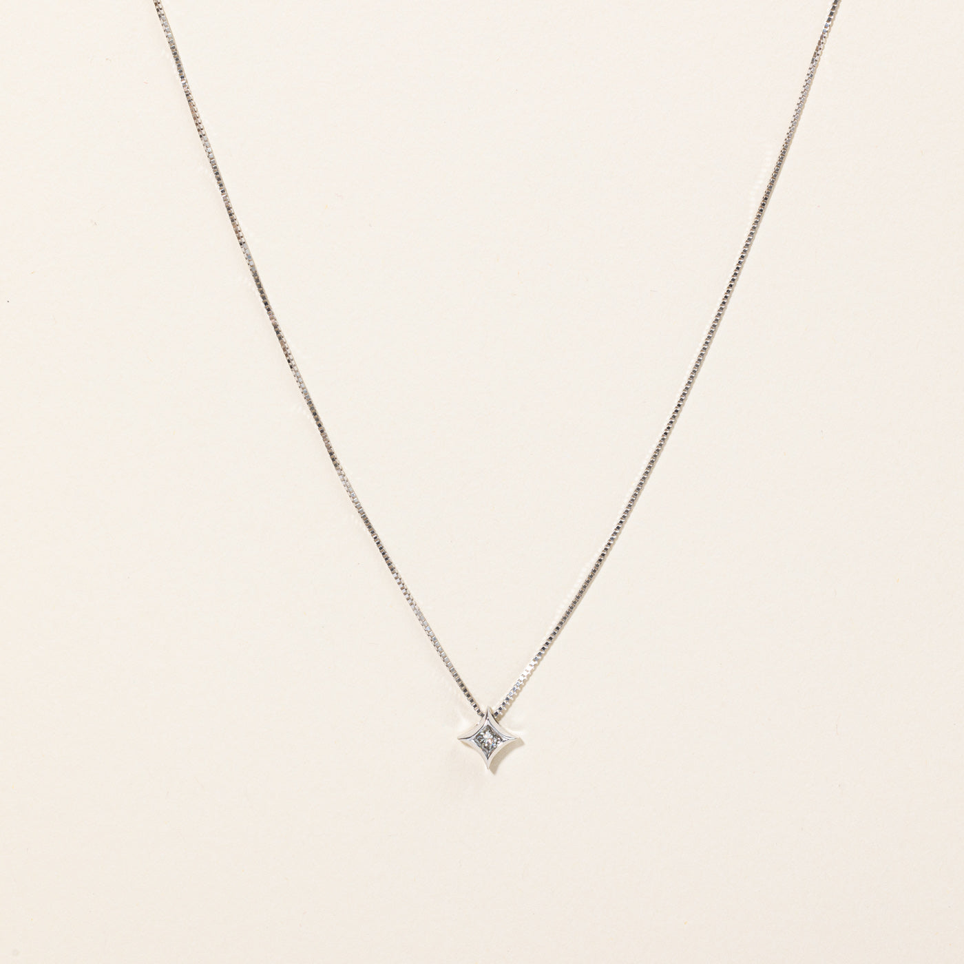 Illusion Set Diamond Pendant & Necklace | 0.22ct | 18" |