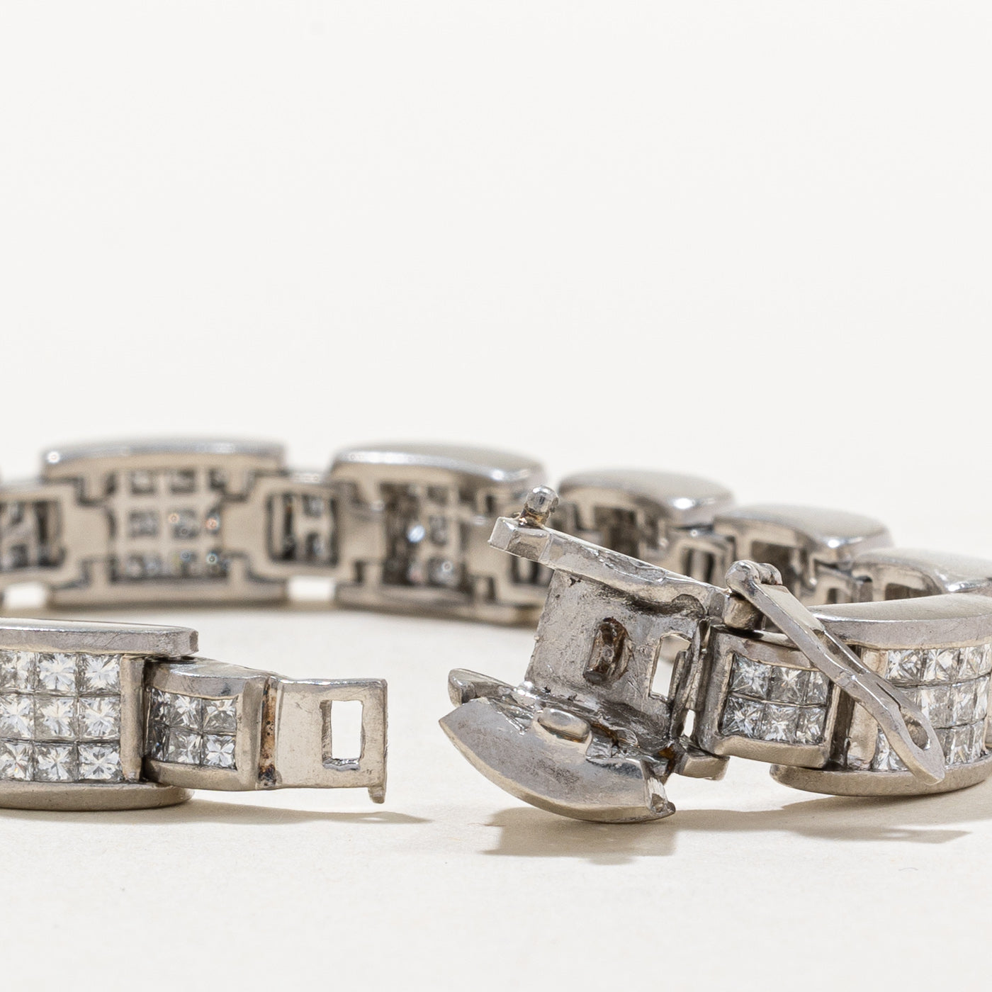Princess Cut Diamond Bracelet in Platinum | 10.00ctw VS1/2 G/H/I | 7.25" |