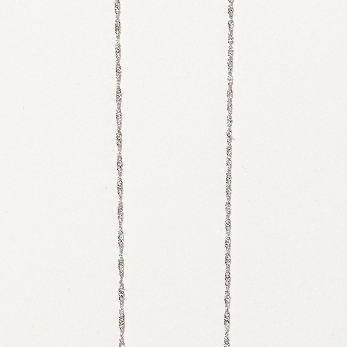 Diamond Flower Pendant Necklace | 0.18ctw | 16" |
