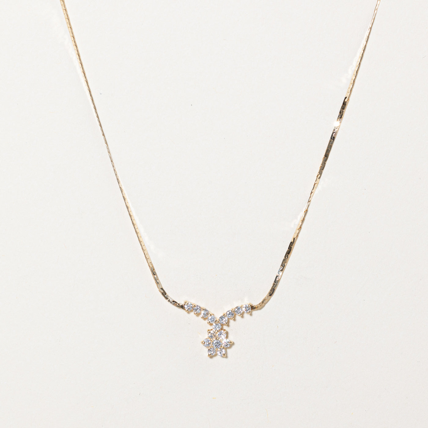 Diamond Flower Pendant Necklace | 0.50ctw | 16" |